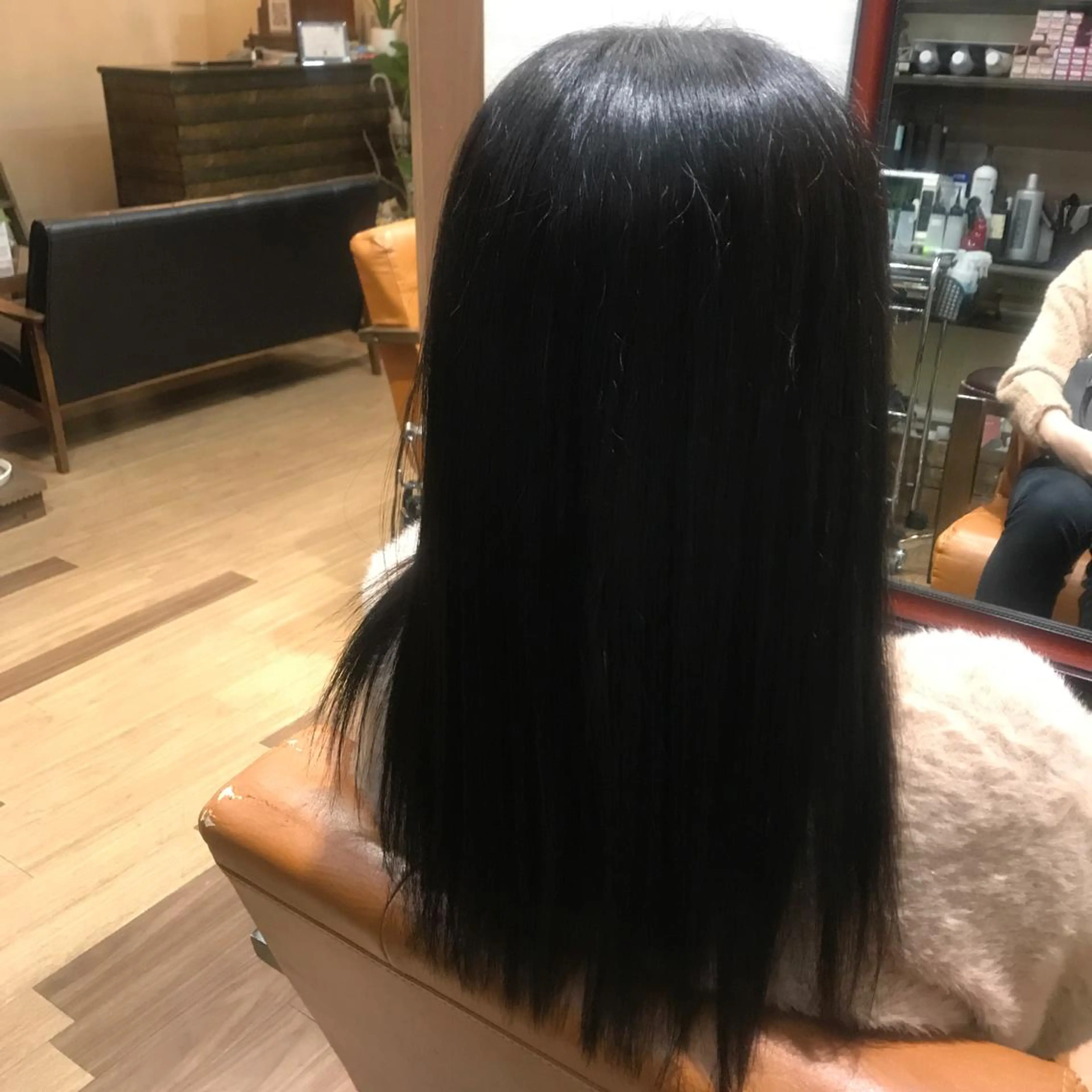 セミロング 縮毛矯正 片山 霞のヘアスタイル