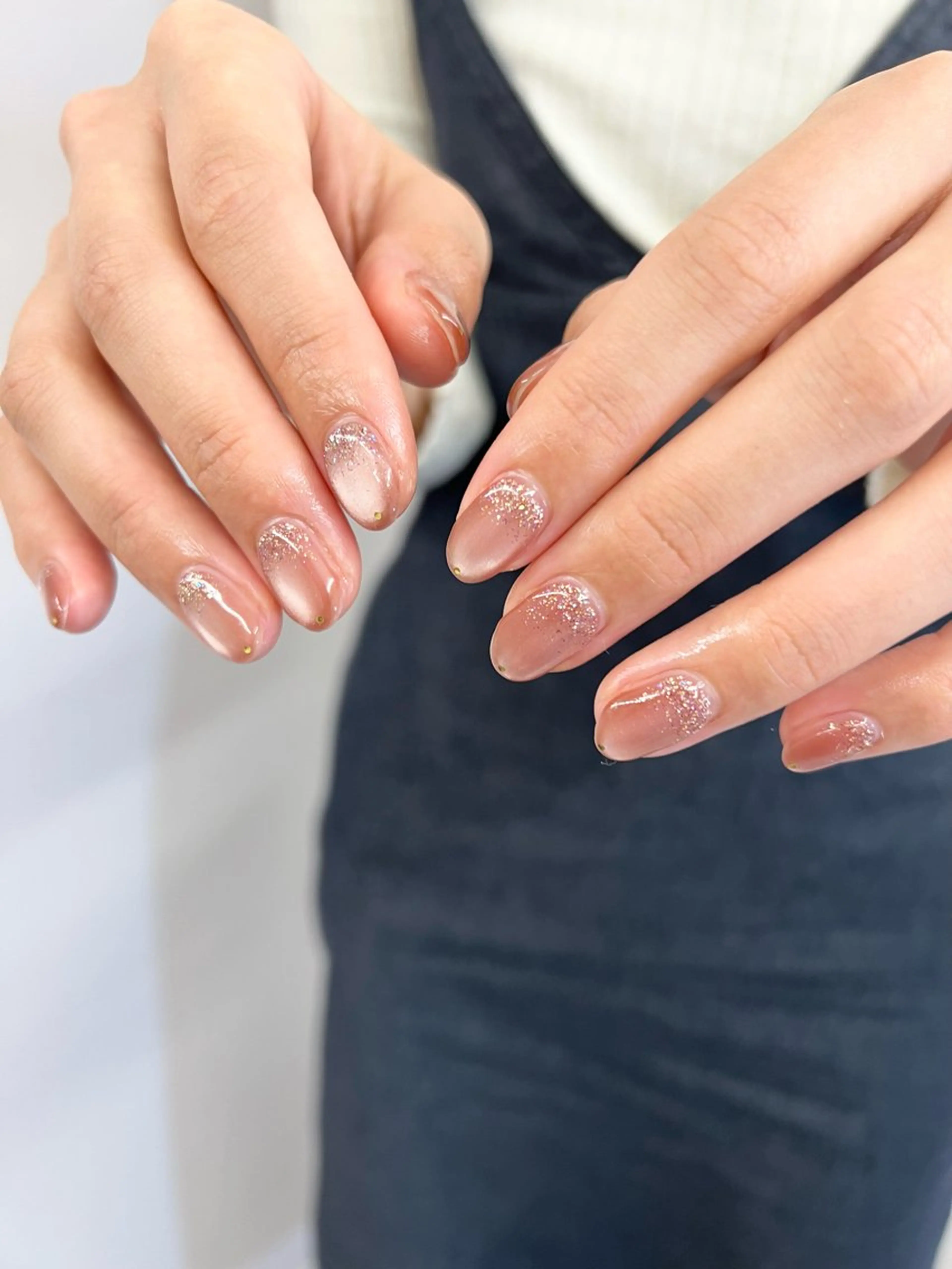 ネイル フラッシュネイル ジェルネイル ラメ(グリッター) ラメグラデーション マグネットネイル ハンドネイル ハンドケア Bana_ Nailのネイルデザイン