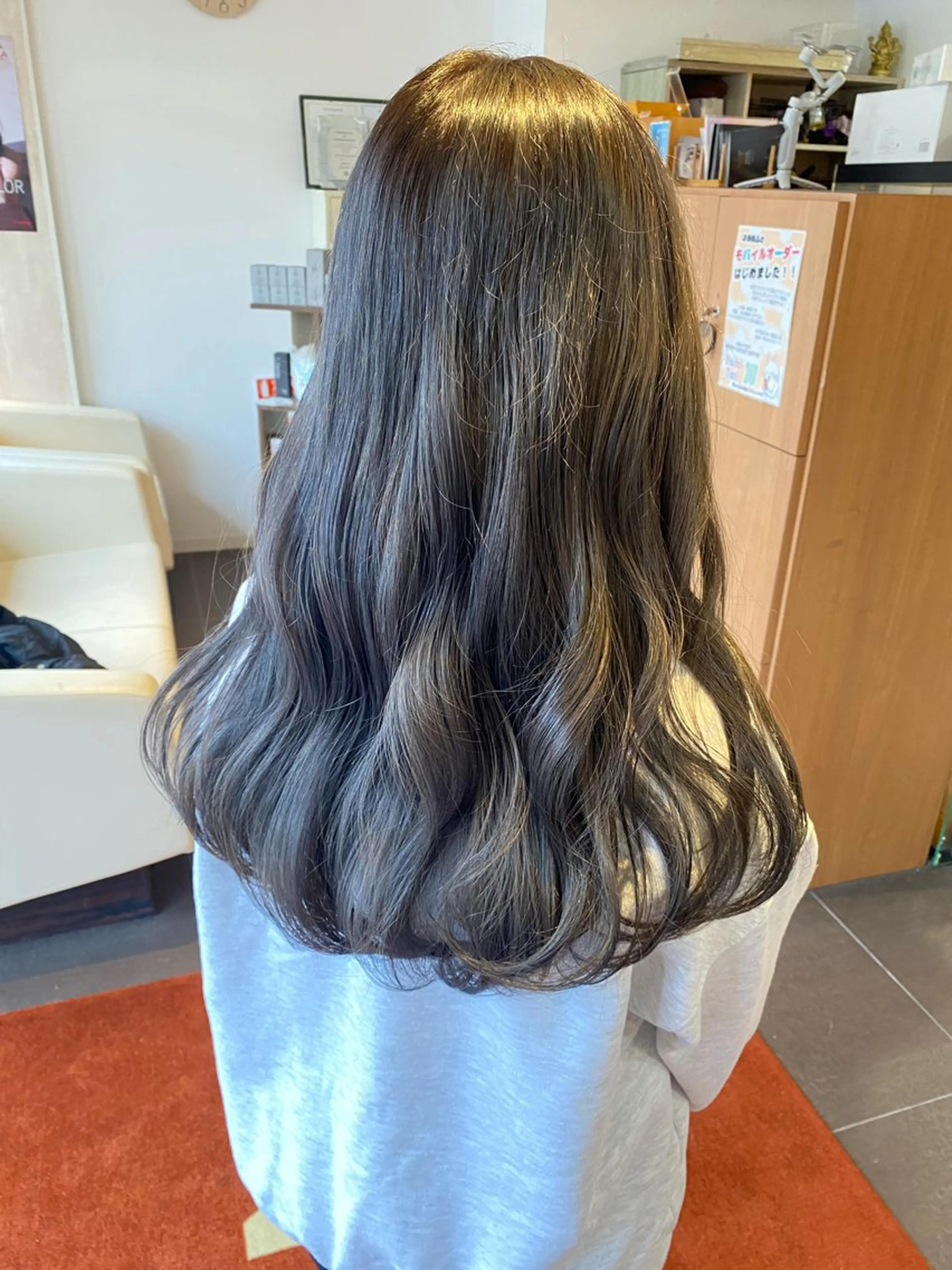 セミロング カラー 透明感カラーブリーチ 🌼シゲモトアヤ🌼のヘアスタイル