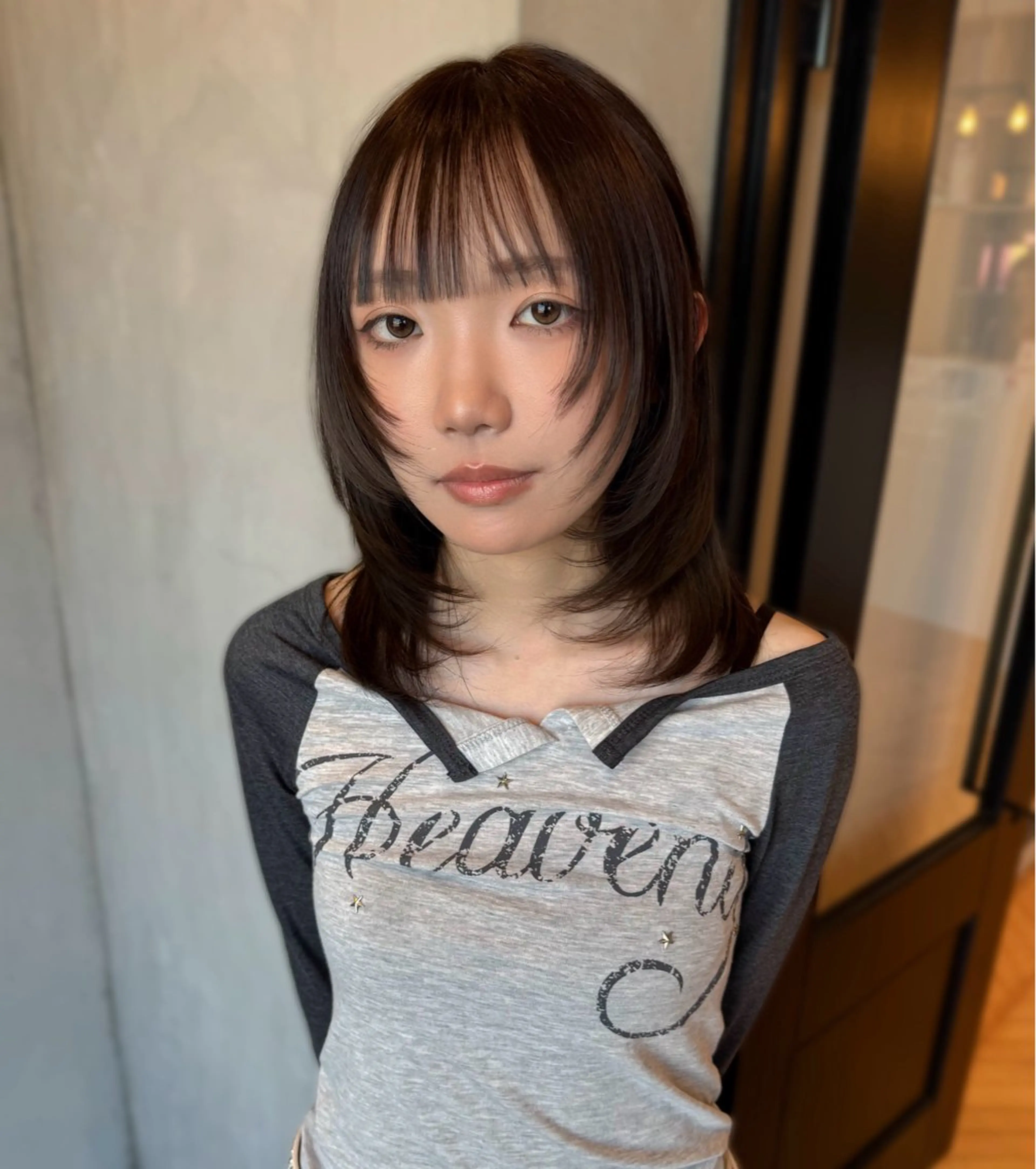 ミディアム ベージュカラー/長岡 レイヤーカット/コウのヘアスタイル