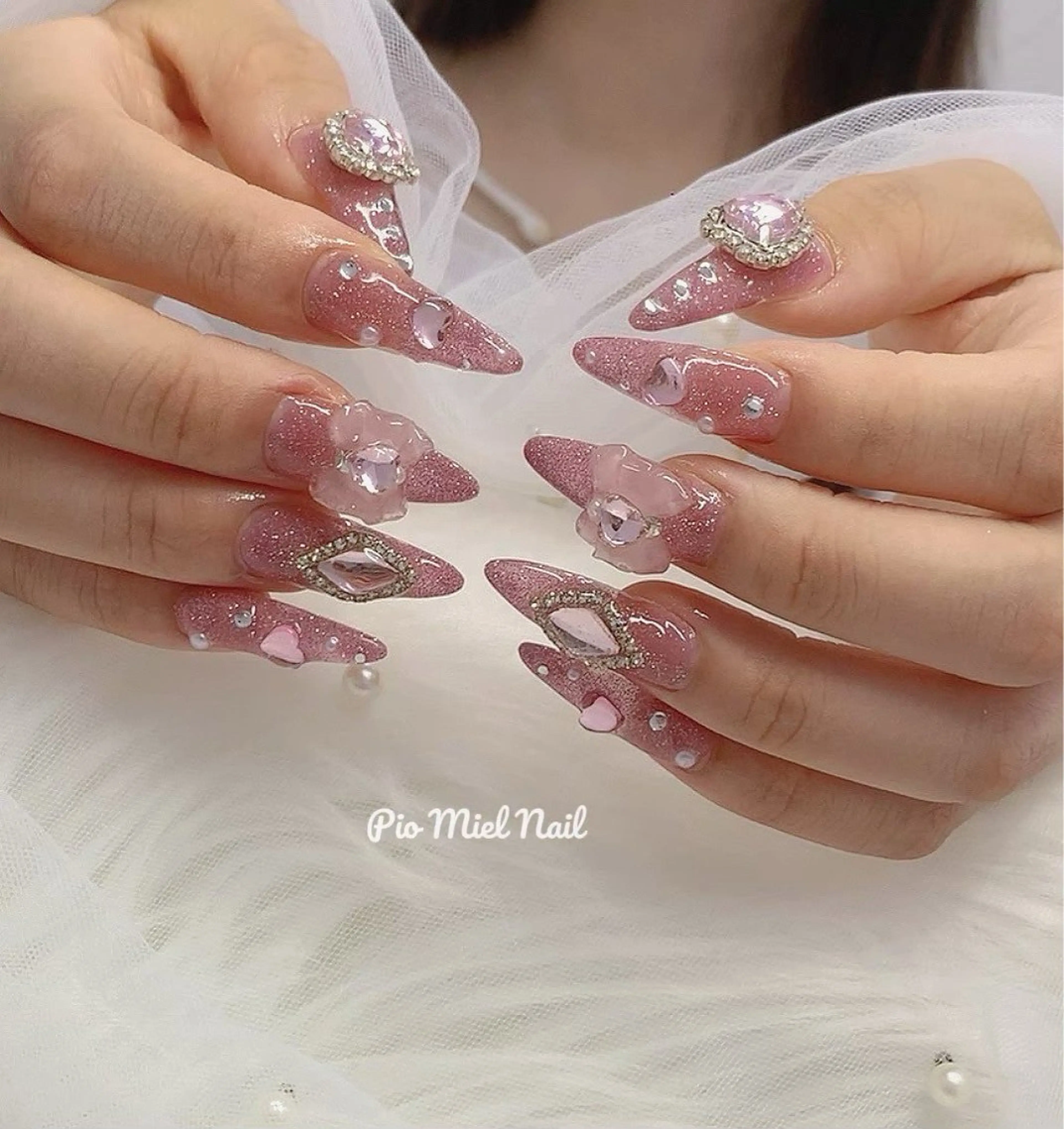 ネイル フラワーネイル ジェルネイル キラキラネイル ラメ(グリッター) パラジェル ハンドネイル HANA 長さだしのネイルデザイン