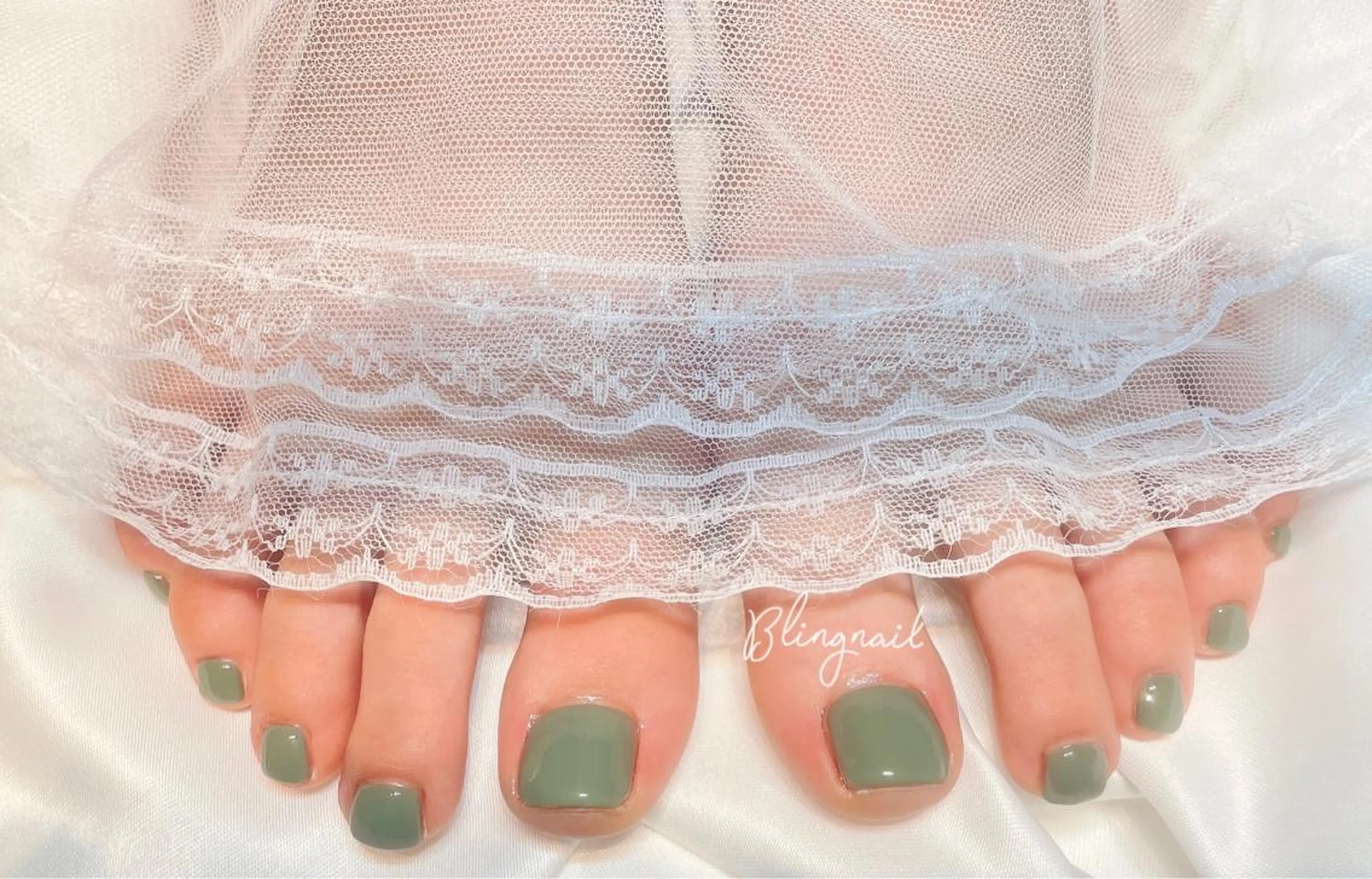 ネイル 23時まで❤︎韓国、 ワンホンネイルのネイルデザイン