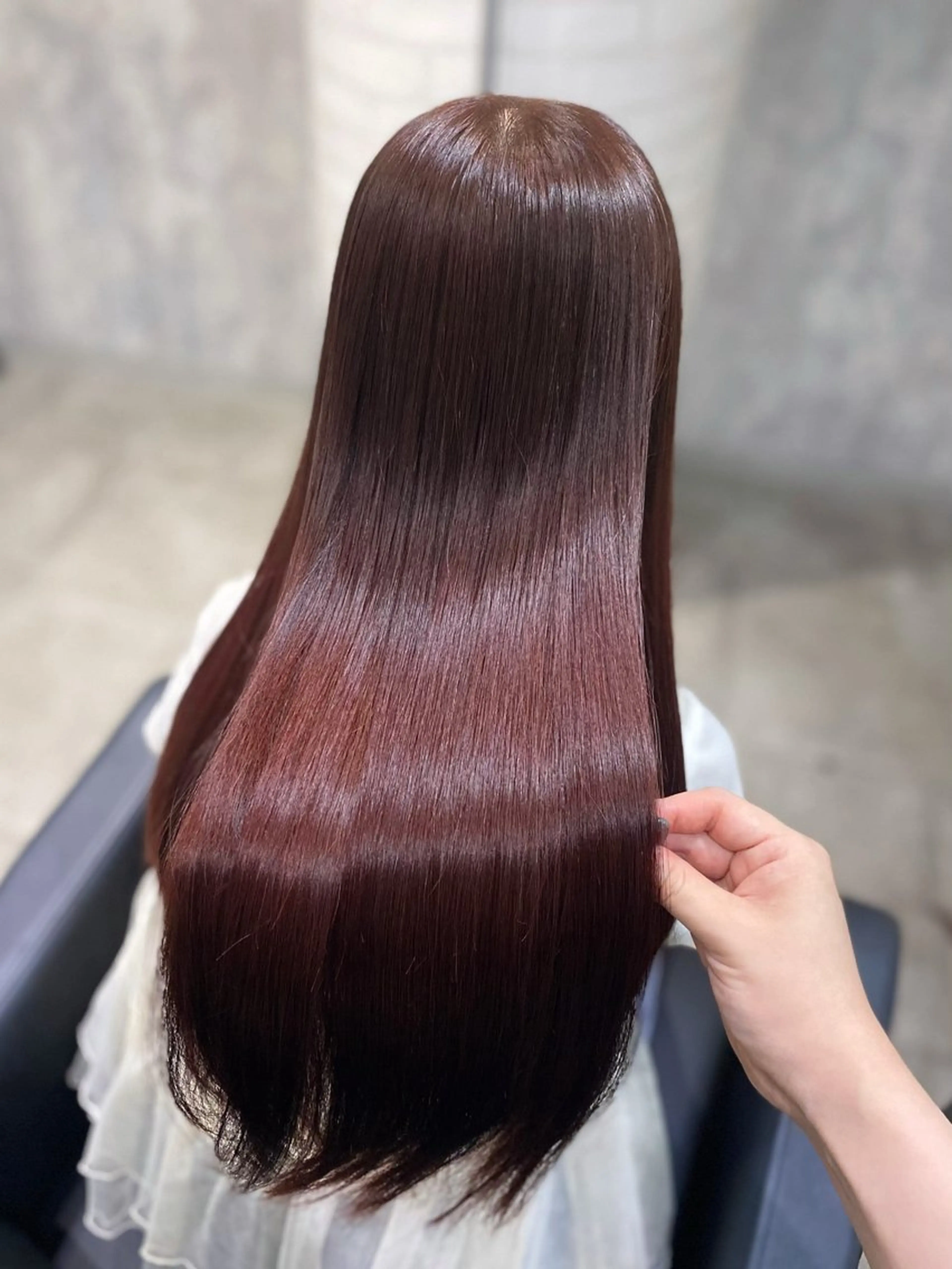 ロング カラー ボルドーカラー 透明感カラー レッドカラー カット ヘアカラー トリートメント shiori/透明感 /顔周り/髪質改善のヘアスタイル