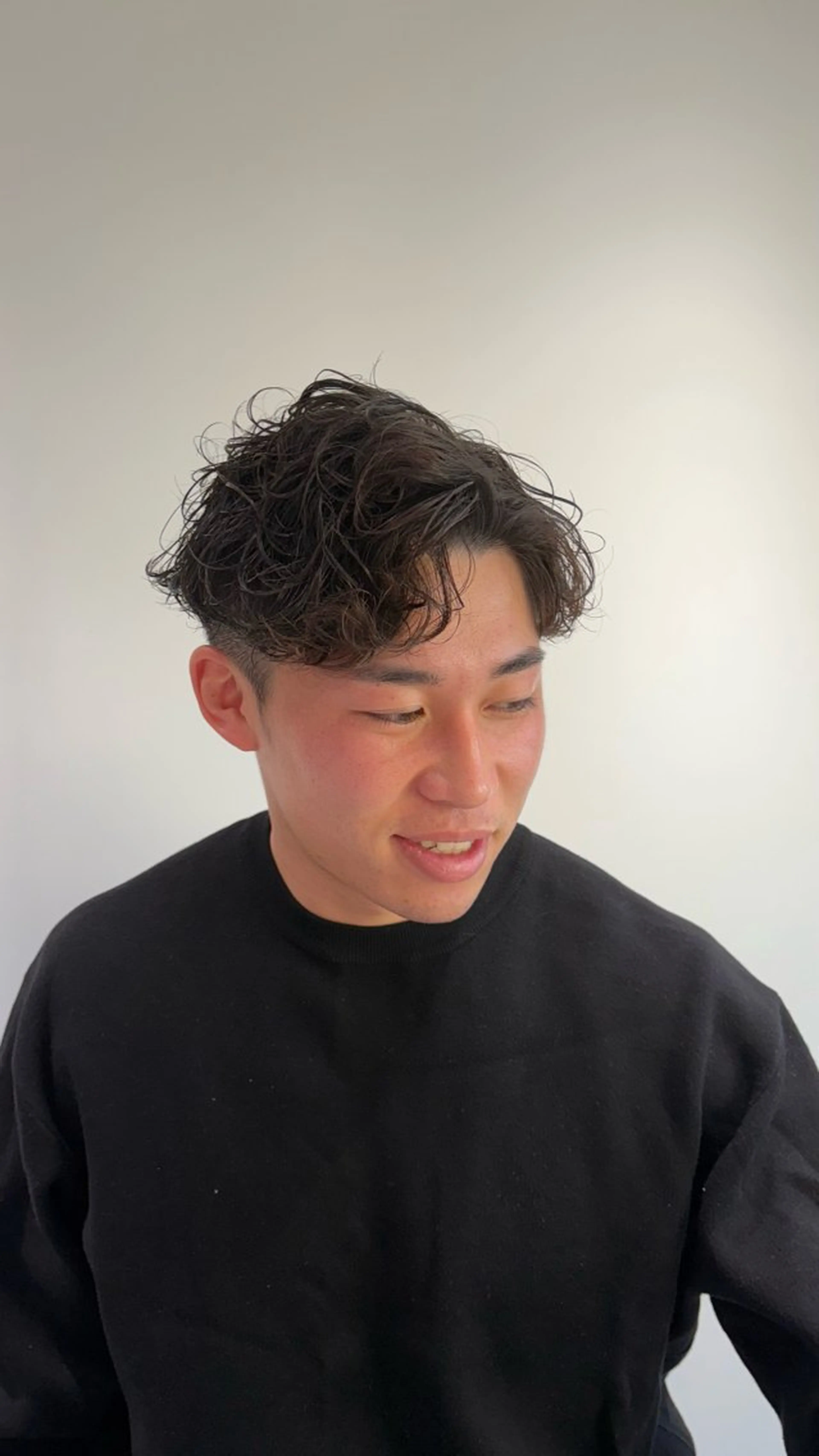 ミディアム パーマ メンズ ミディアムパーマ メンズパーマ 高橋 周のヘアスタイル