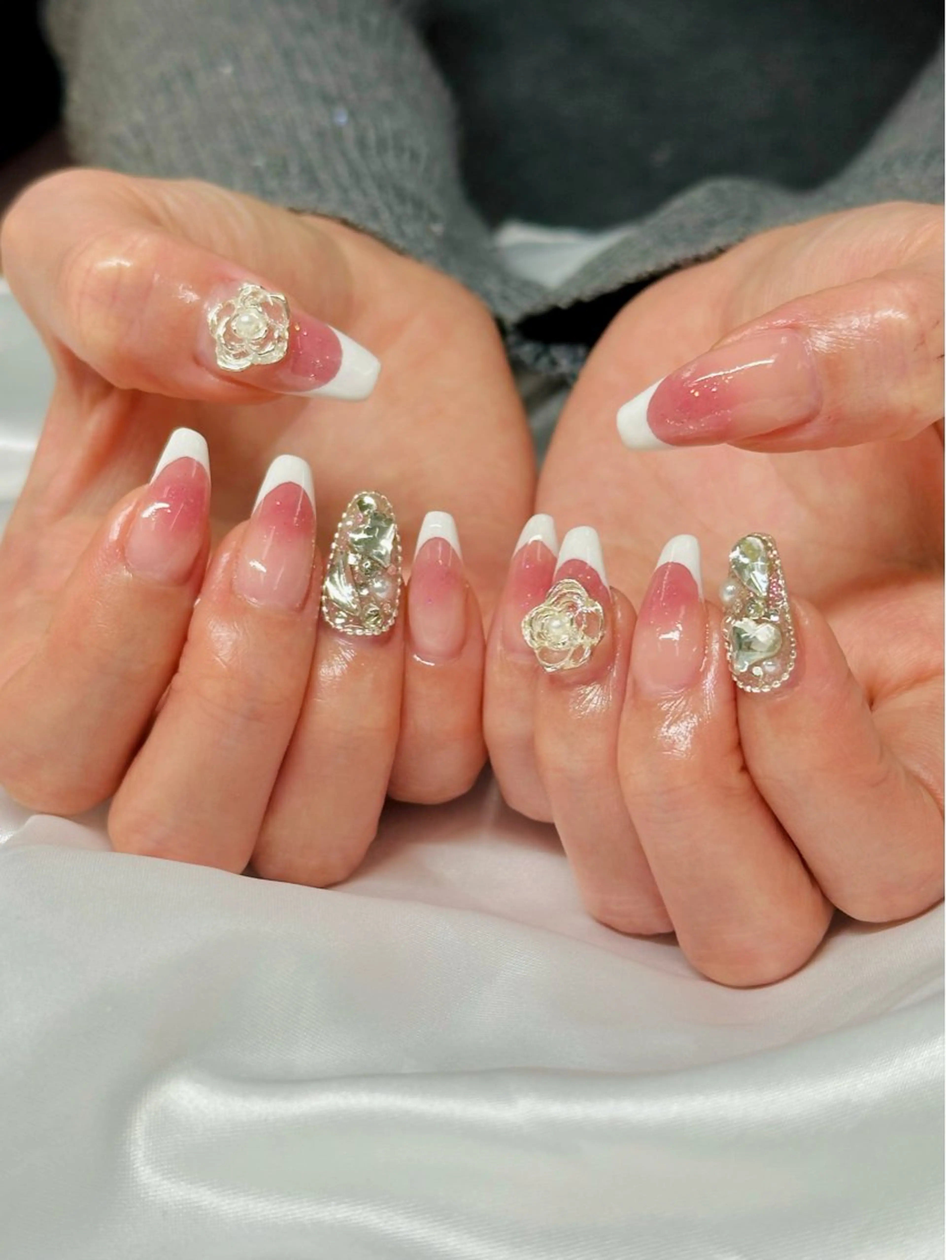 ネイル salon iris 🦋北広島市大曲のネイルデザイン