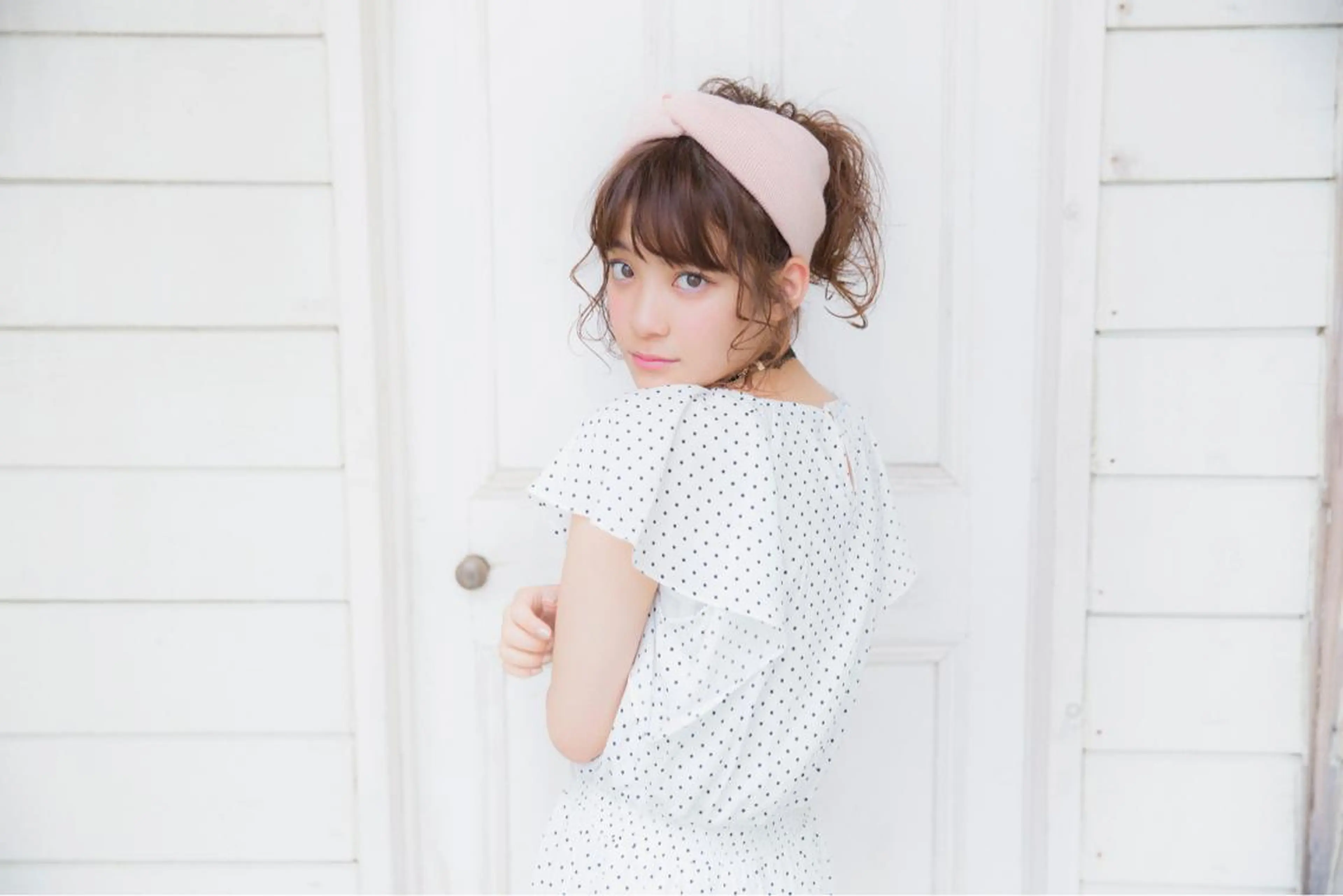 ミディアム カット ヘアカラー トリートメント 所渉/韓国レイヤー /ウルフカットのヘアスタイル