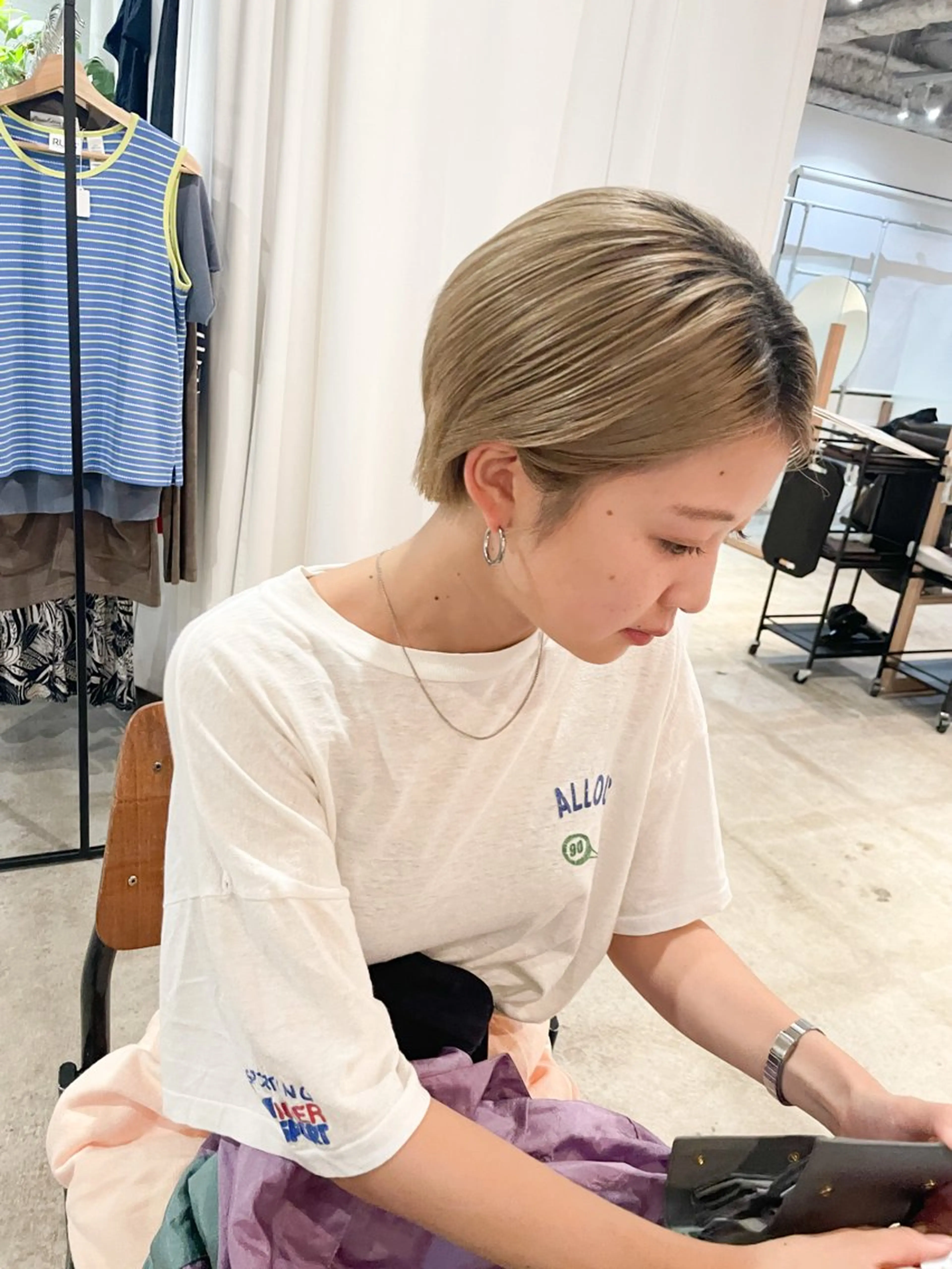 ショート カラー 丸みショート ベージュカラー ショートヘア カット ヘアカラー Takuma Suzuki中目黒のヘアスタイル