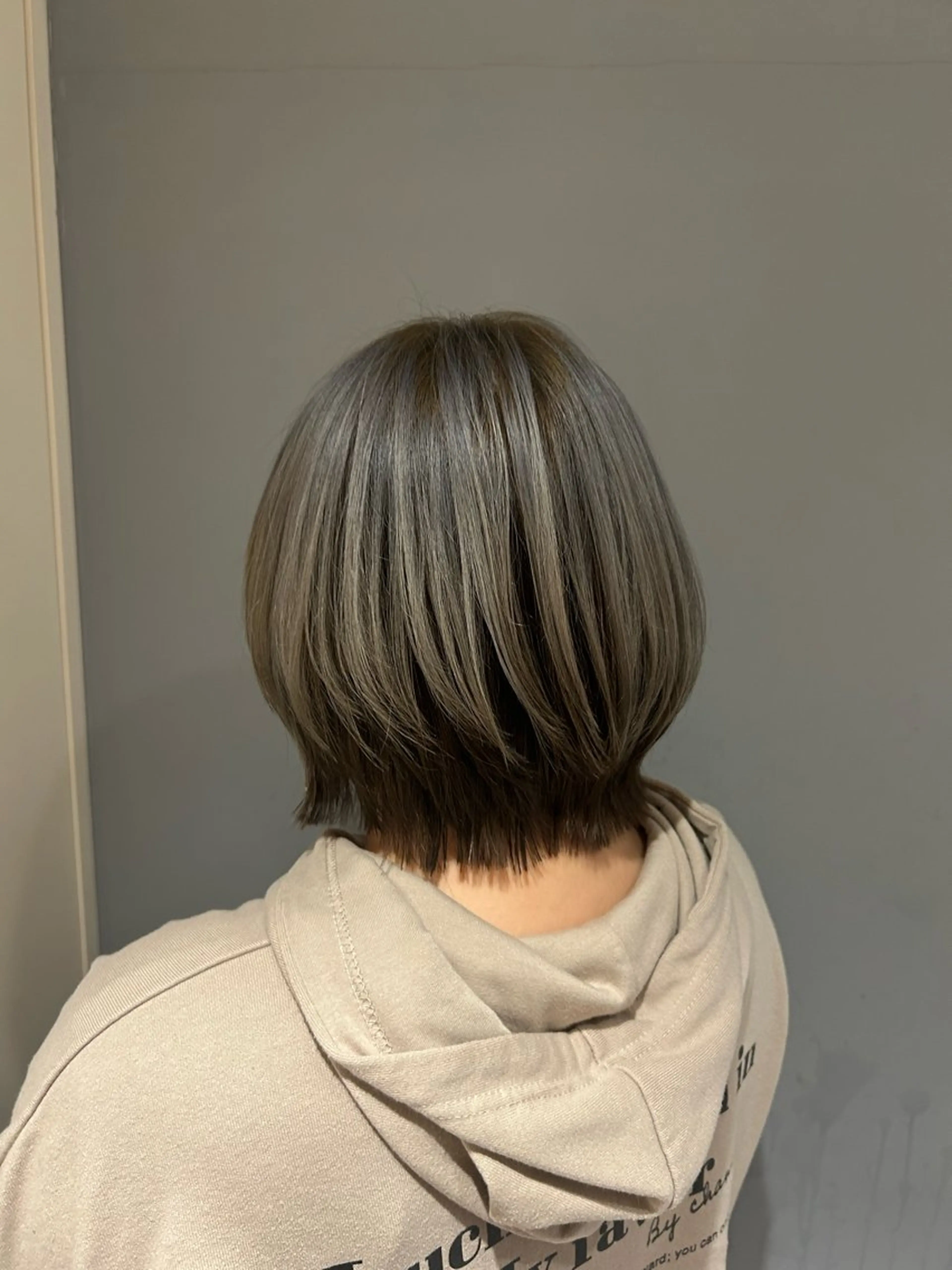 ミディアム ボブ レイヤーカット 外ハネヘア ウルフカット ウルフボブ 👒oikawa kaede🍃のヘアスタイル