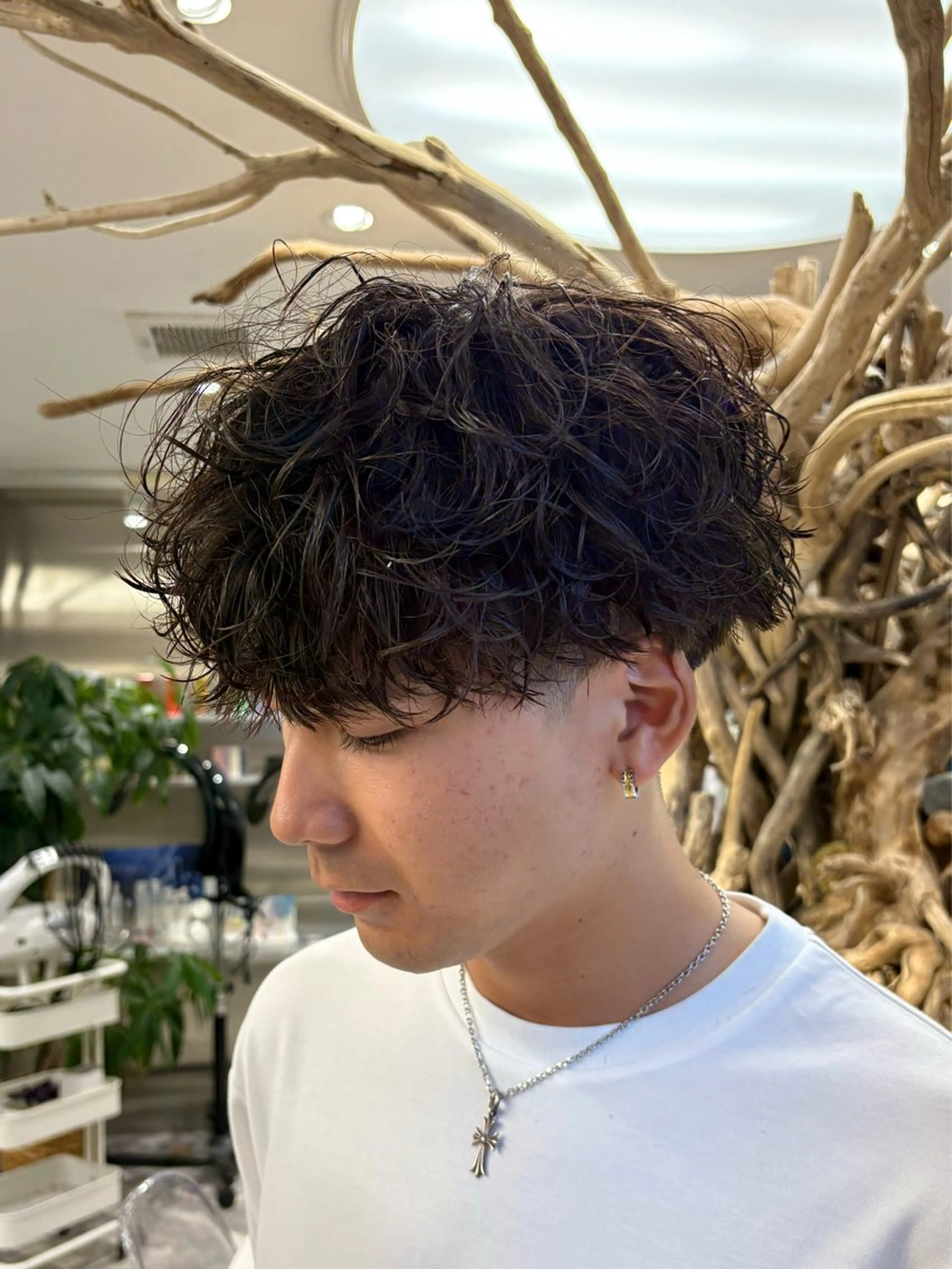 ショート カラー パーマ メンズ メンズパーマ プードルパーマ 学生（メンズ向け） スパイキーショート 波巻きパーマ カット パーマ シャドウパーマ/ ルーズパーマ/メンズのヘアスタイル