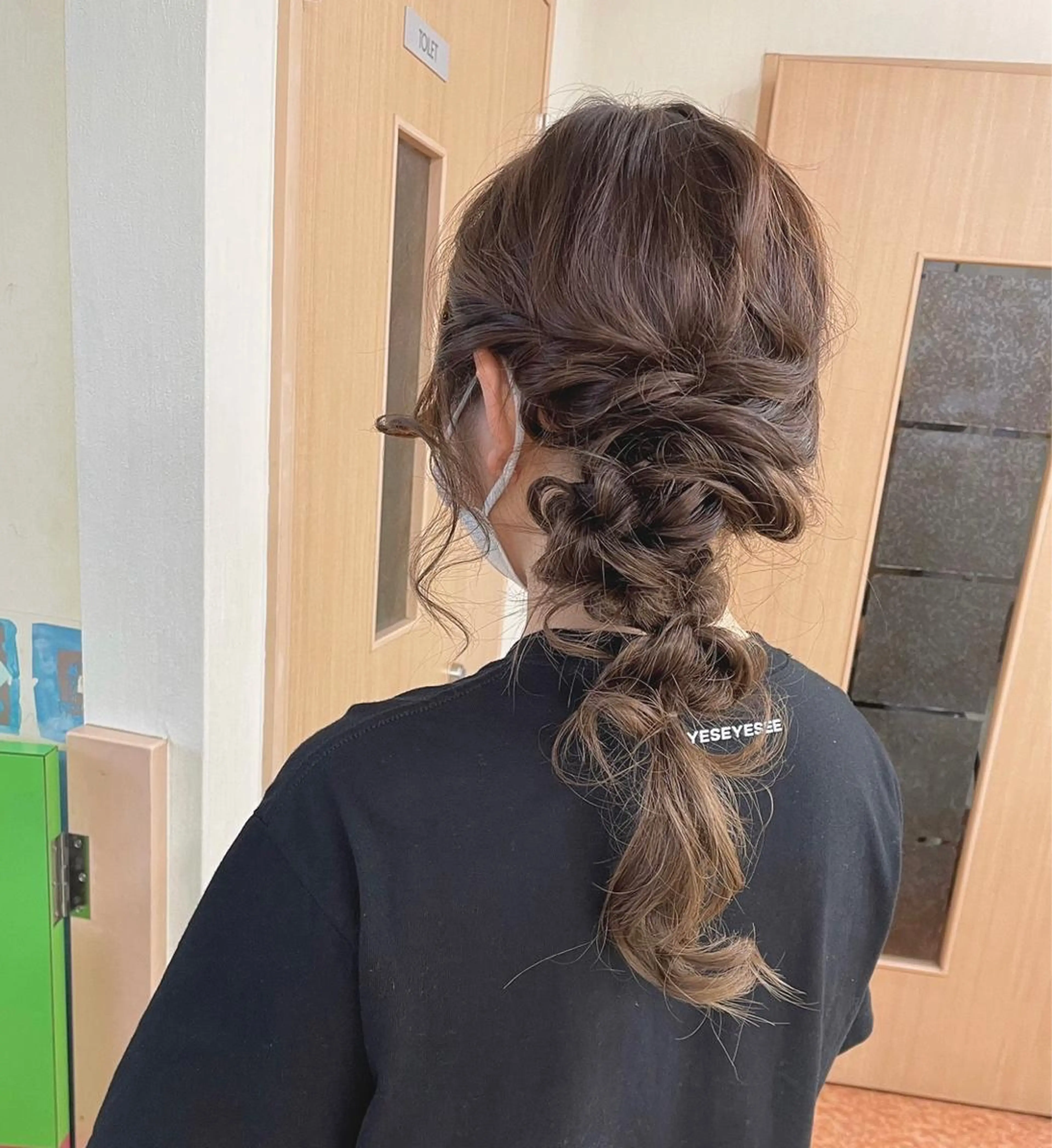 ロング ヘアアレンジ yui .のヘアスタイル