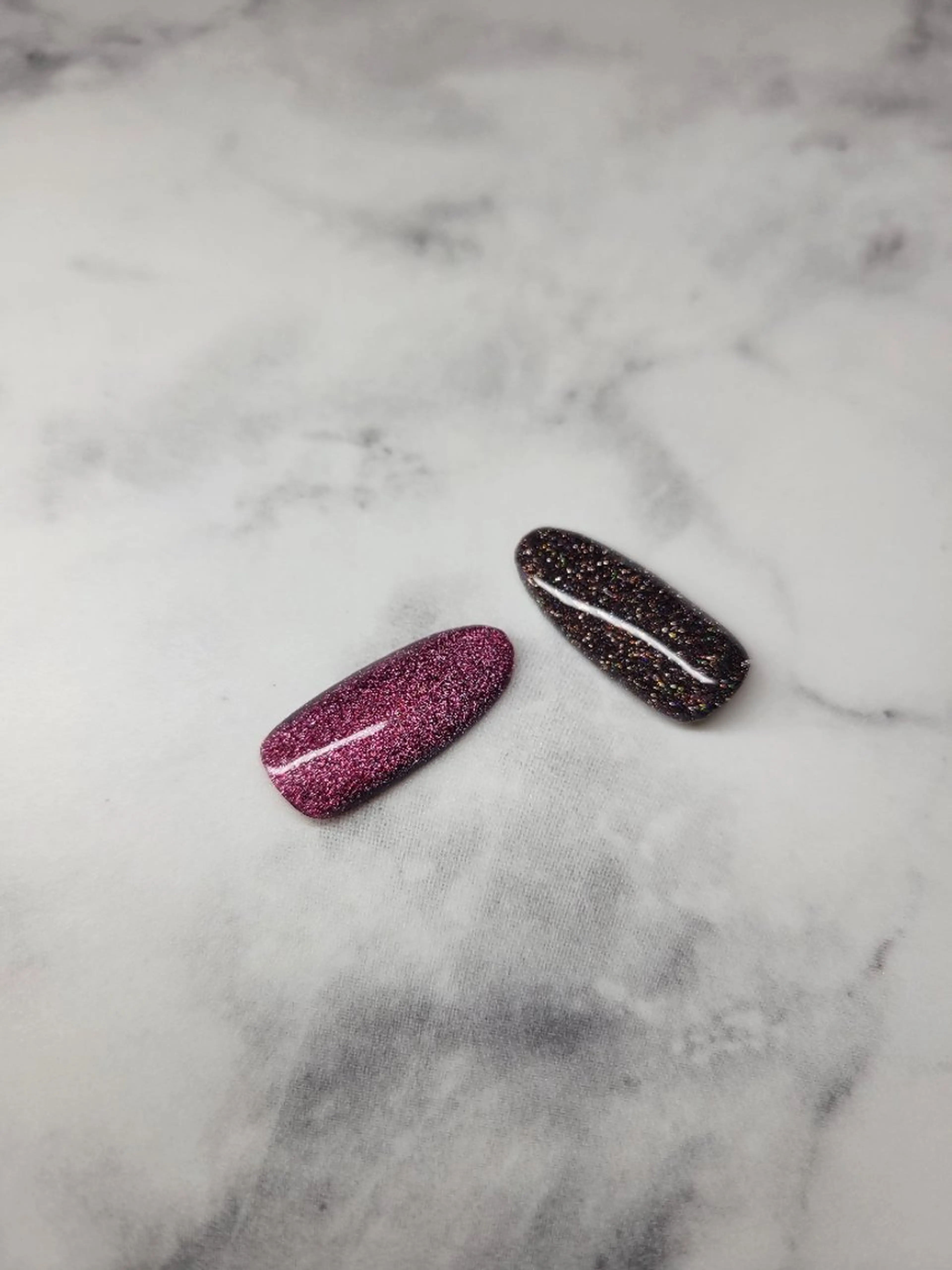 ネイル ブラウン フラッシュネイル マグネットネイル 赤色 Nail salon Coco【溝の口駅】のネイルデザイン