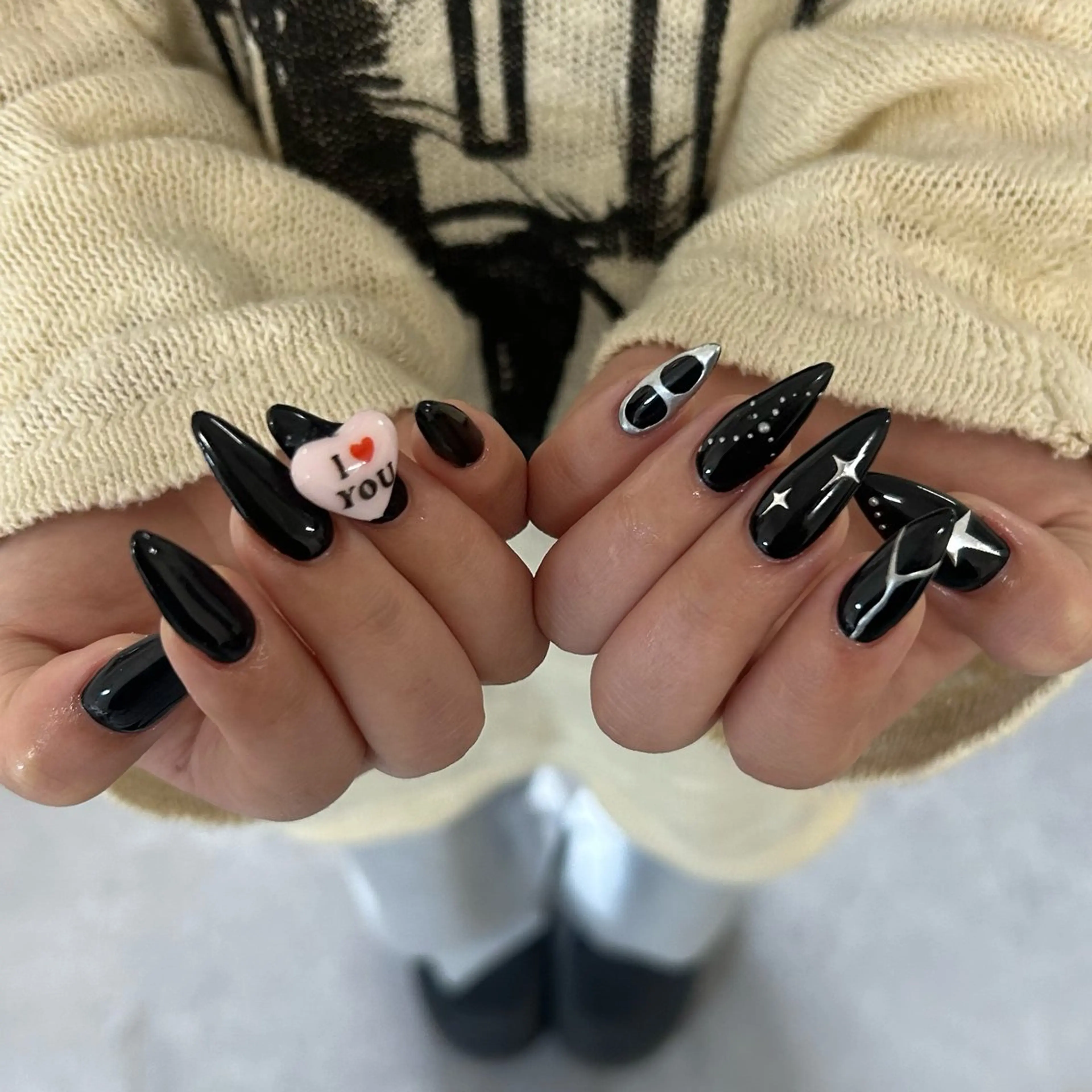 ネイル ハルナ/当日予約 🆗🪩のネイルデザイン