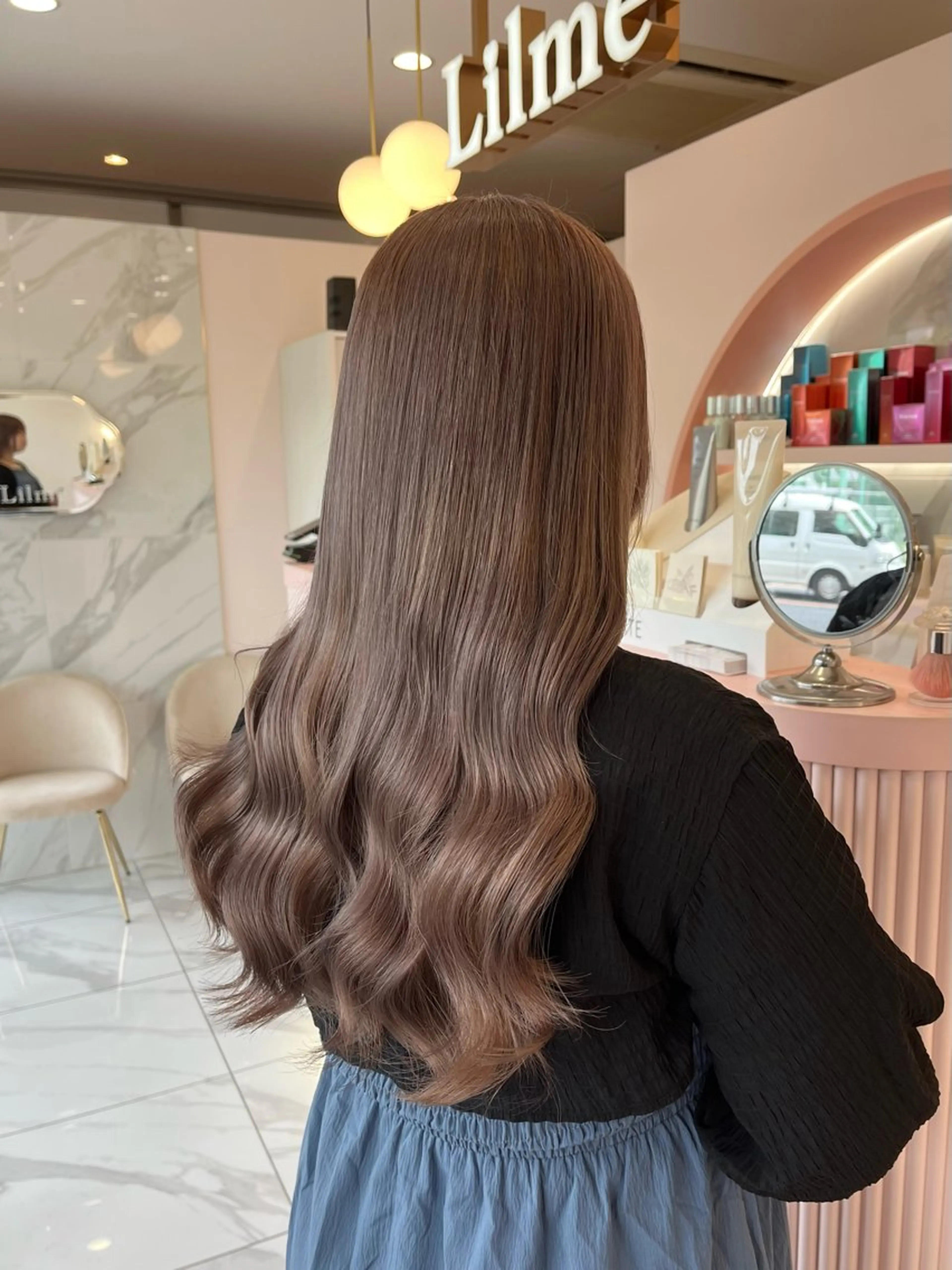ロング カラー 新井 凪のヘアスタイル