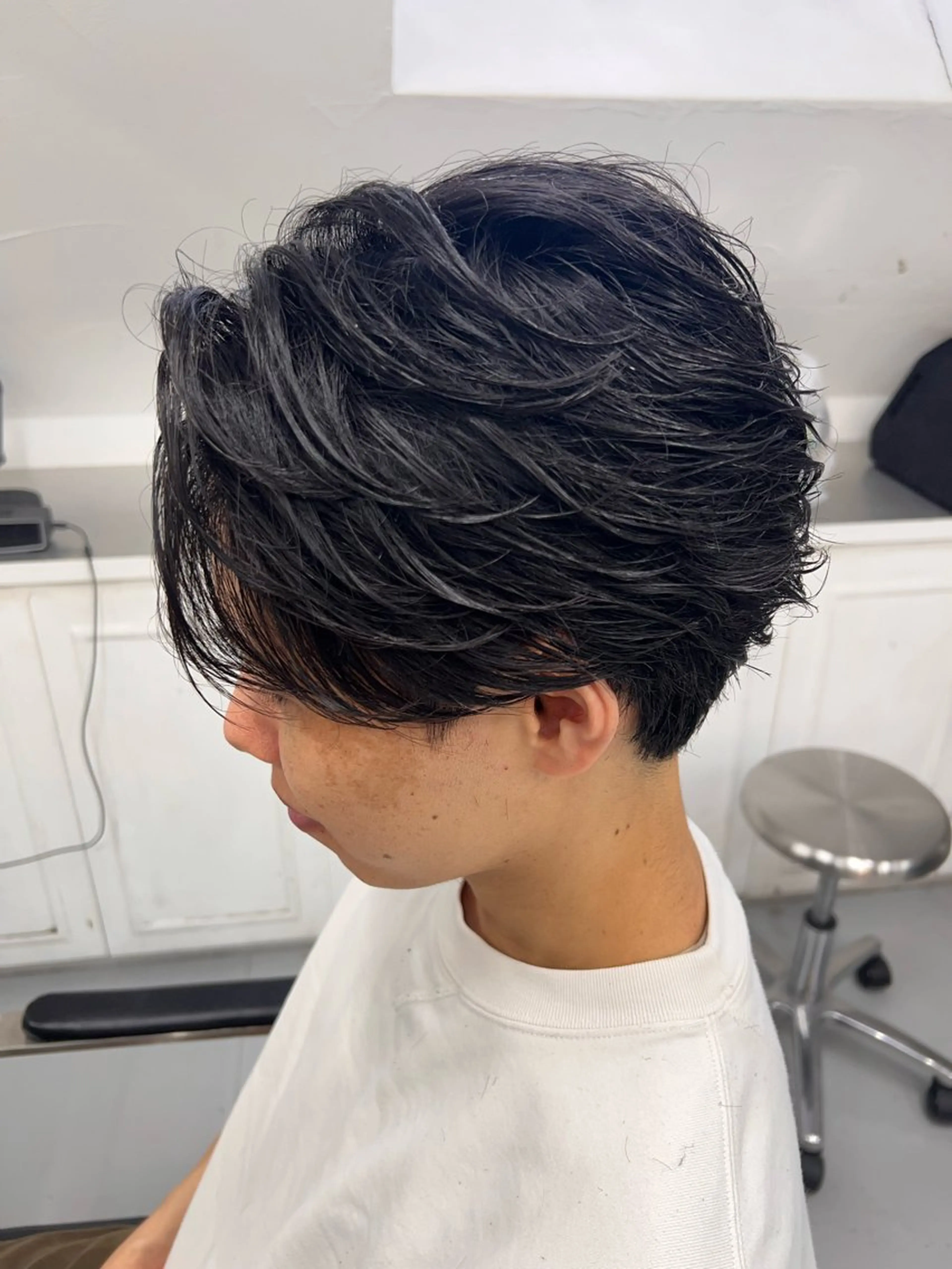 ショート パーマ メンズ フェザーパーマ メンズパーマ カット パーマ 稲村侑斗朝セット1分 メンズパーマのヘアスタイル