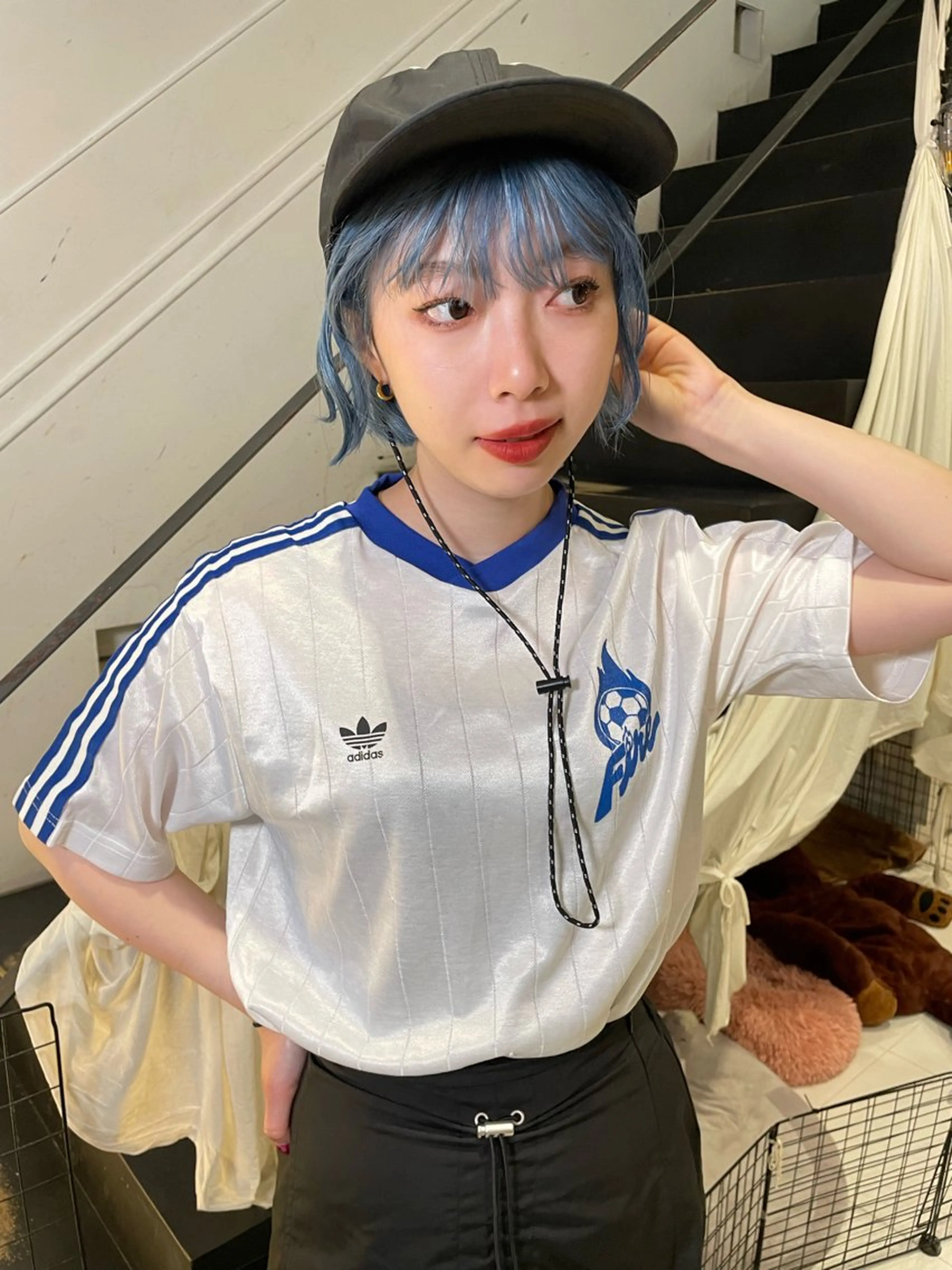 ショート カラー ブリーチ nishiura nanasaのヘアスタイル