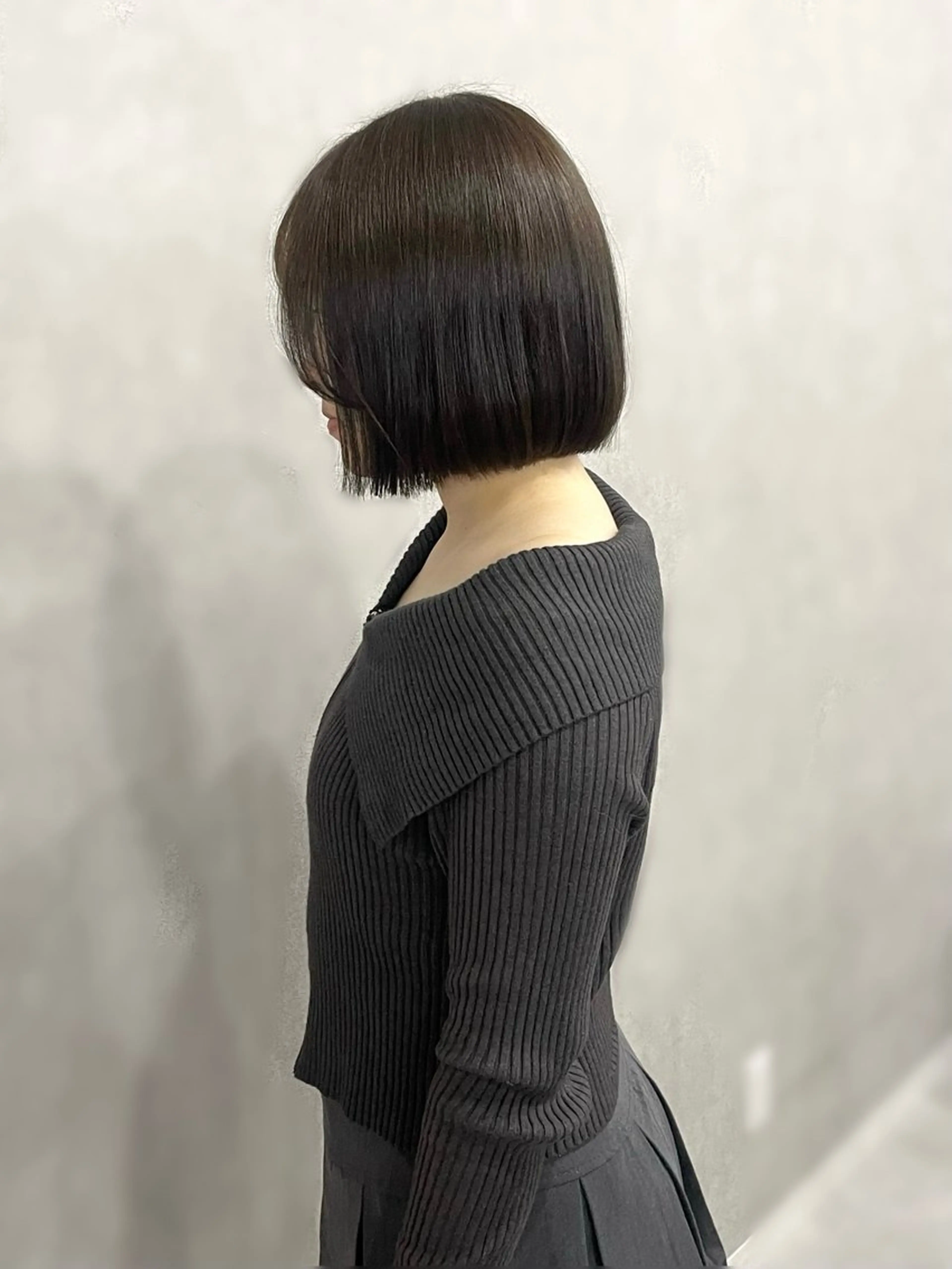 ミディアム カラー 切りっぱなしボブ ボブ カット ヘアカラー 盛れる顔まわり✨🎀 レイヤー別所好葉のヘアスタイル