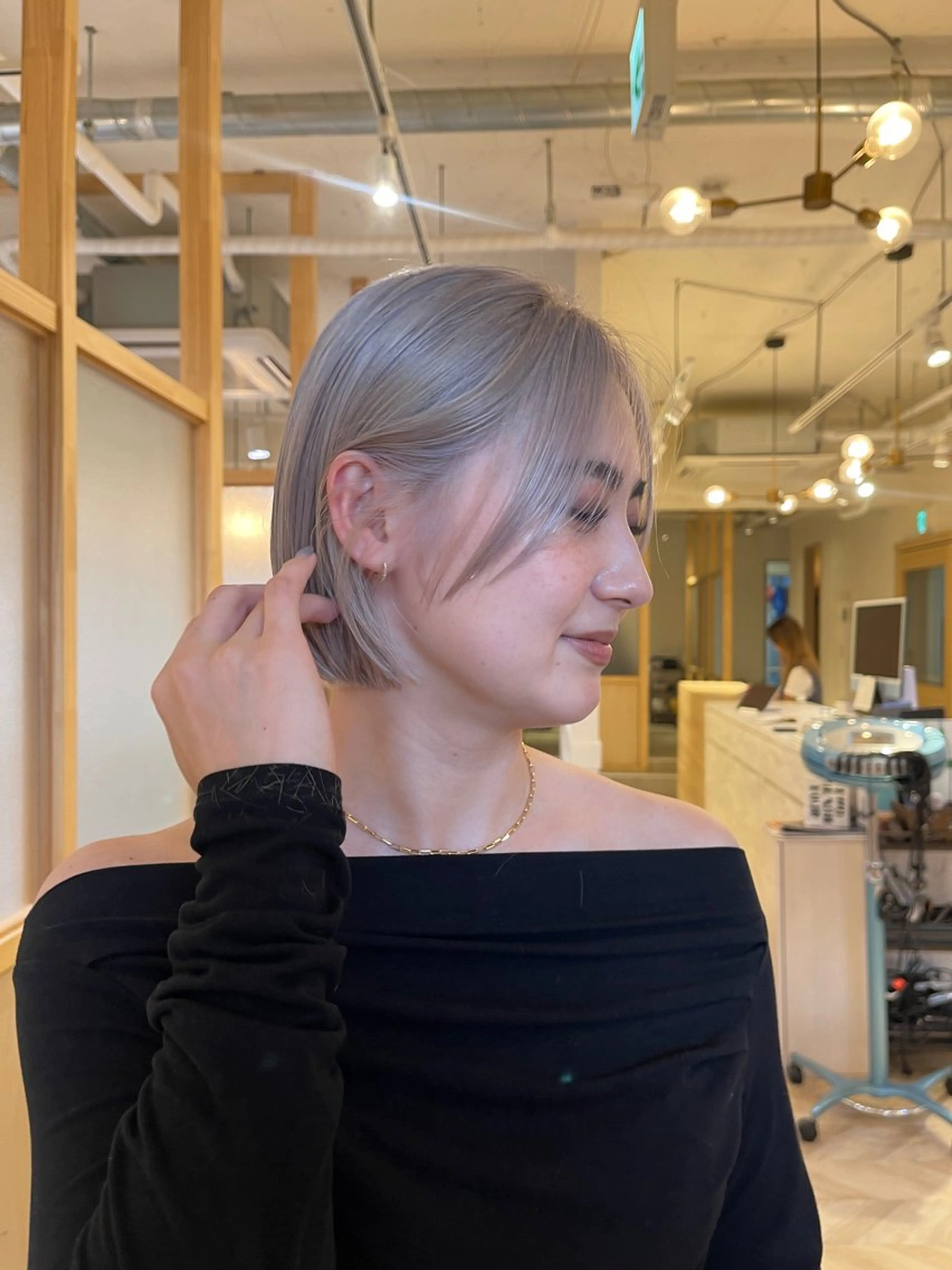 ミディアム カラー ハイトーンカラー ボブ カット ヘアカラー トリートメント “ミニモ最高評価獲得 “代表"Kohei"のヘアスタイル