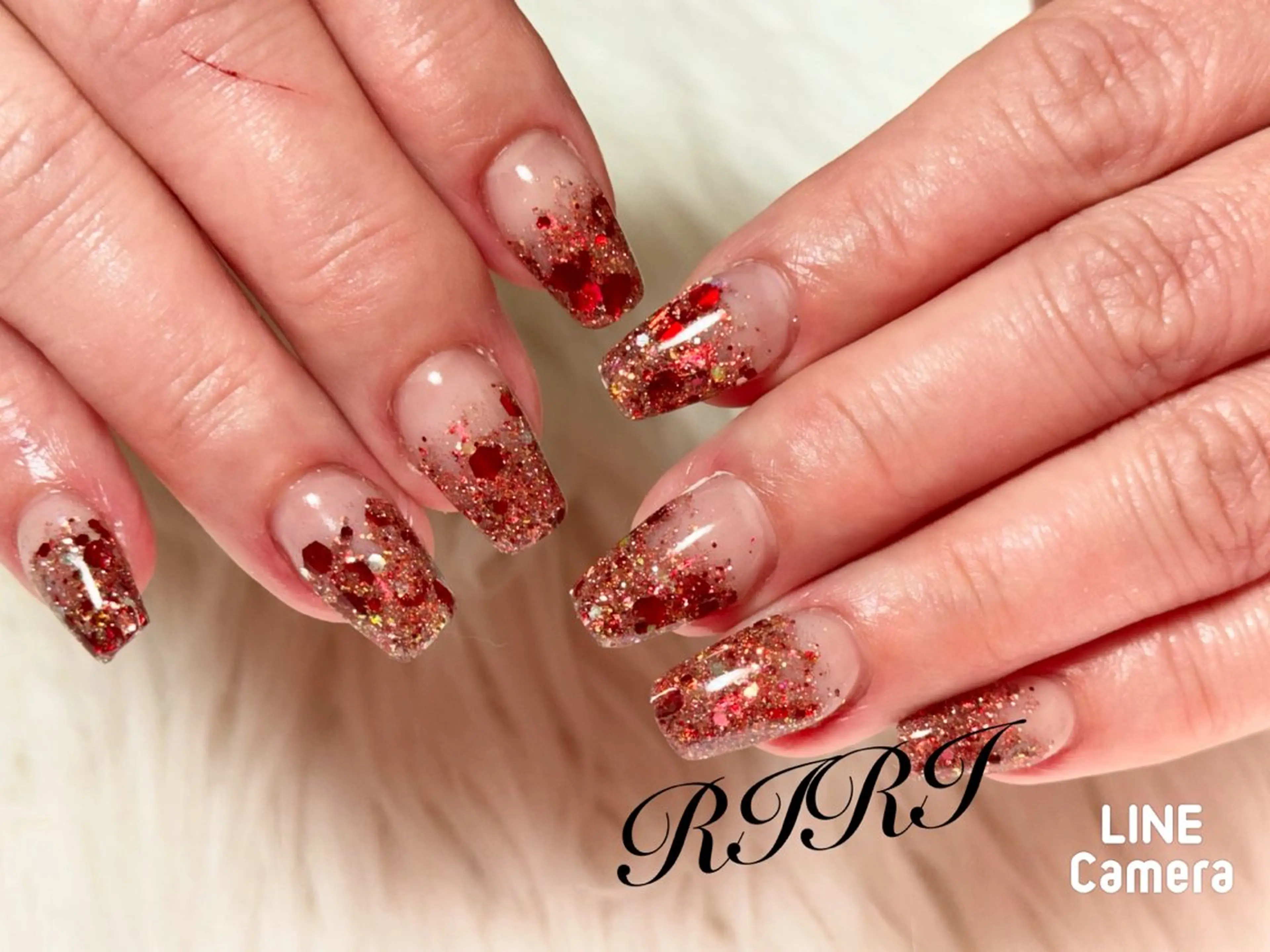 ネイル ジェルネイル グラデーション ラメ(グリッター) ラメグラデーション ロングネイル ハンドネイル riri オーナーのネイルデザイン