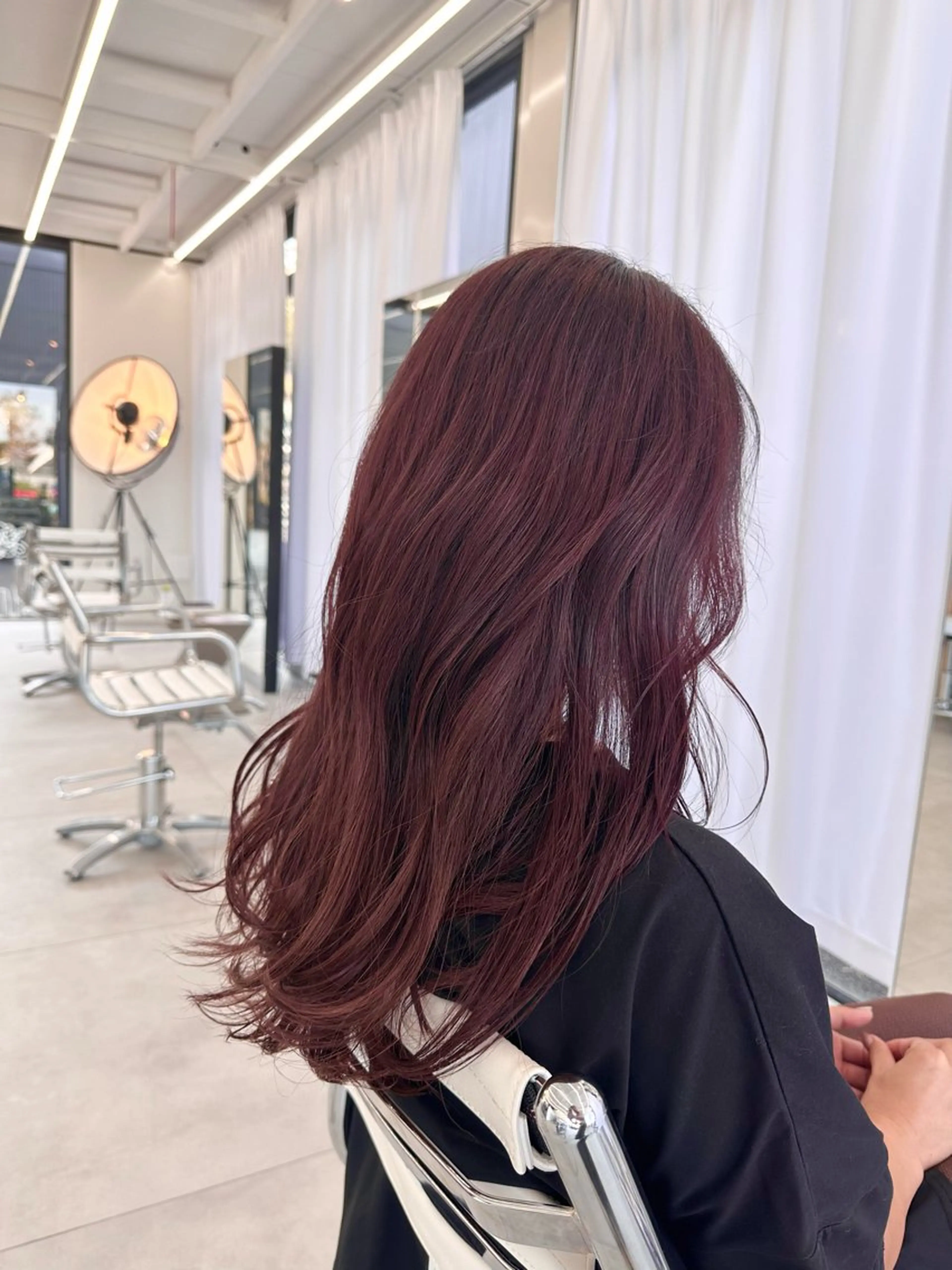 ロング カラー レッドカラー カット ヘアカラー risa | 透明感 カラー|レイヤーのヘアスタイル