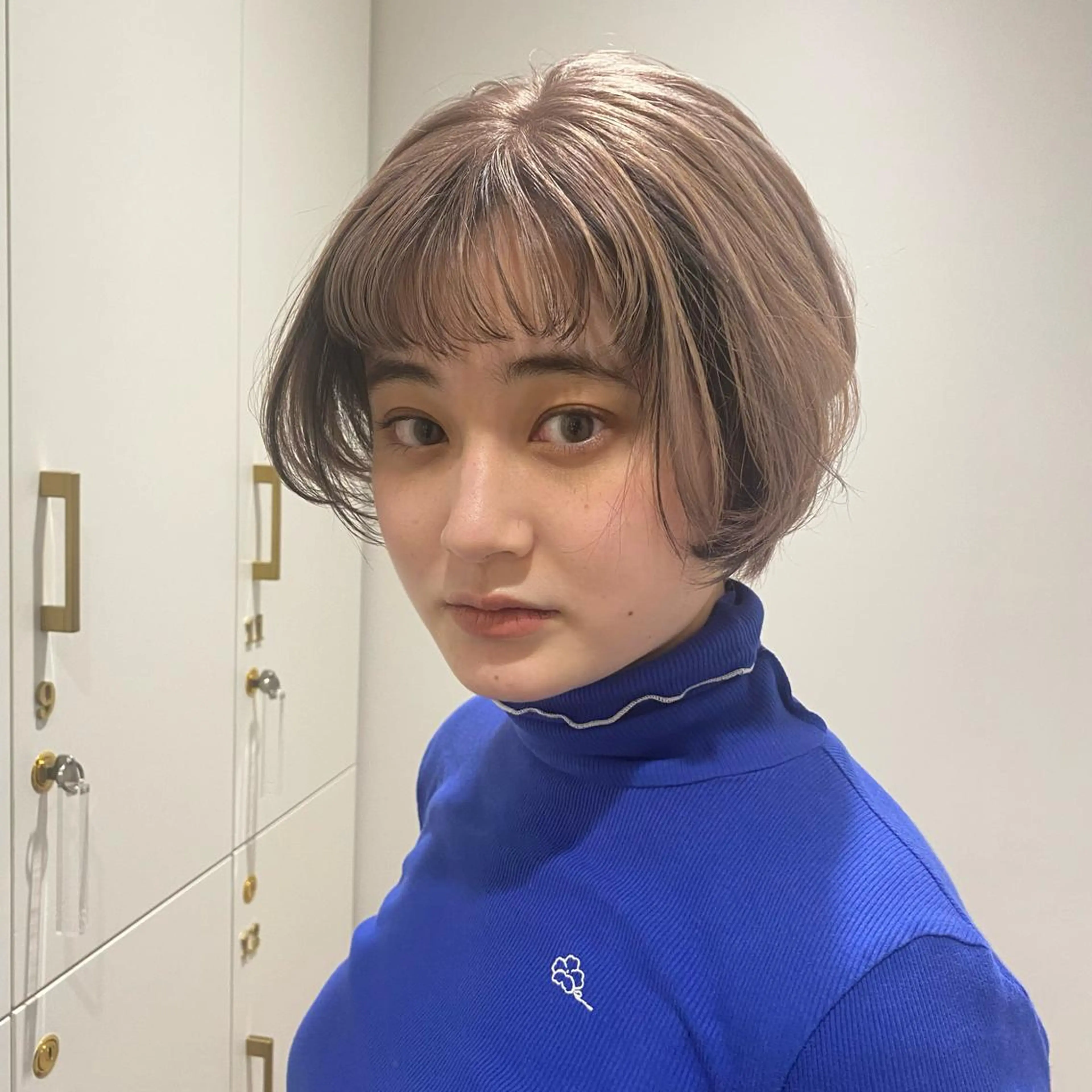 カラー 増井 彩乃のヘアスタイル
