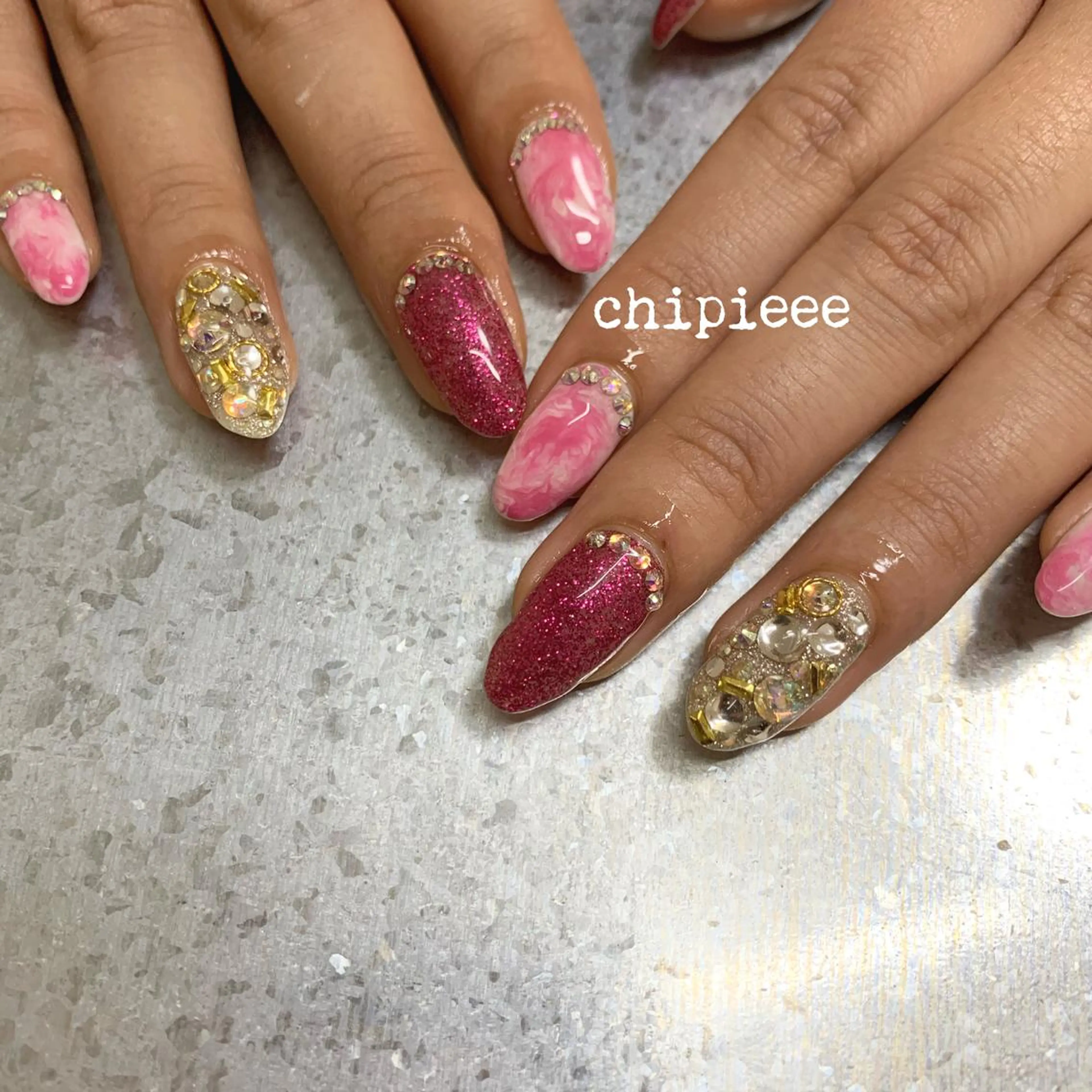 ネイル charme所属・. SHIORIのネイルデザイン