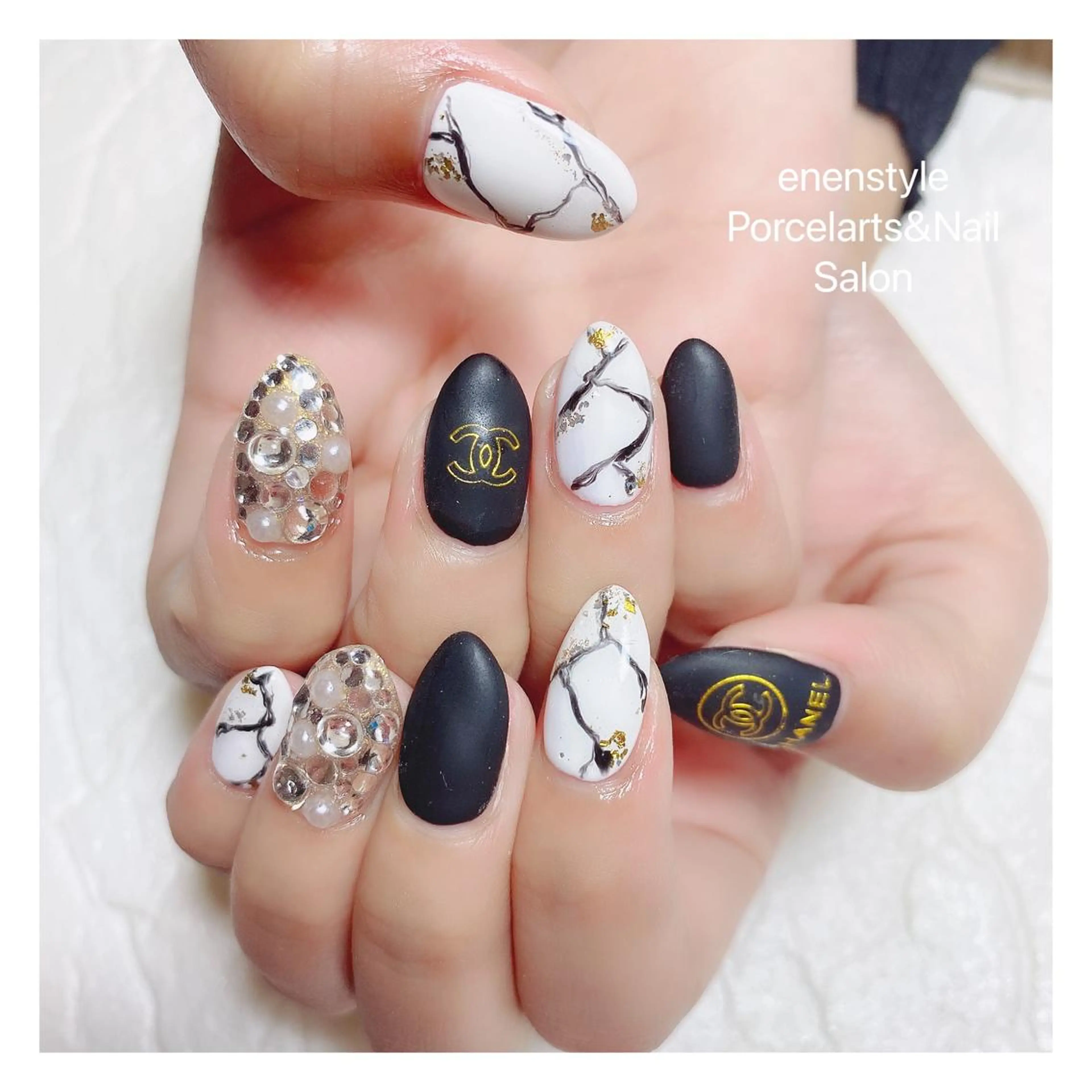 ミディアム ネイル ハンドネイル 👑enen style👑のネイルデザイン