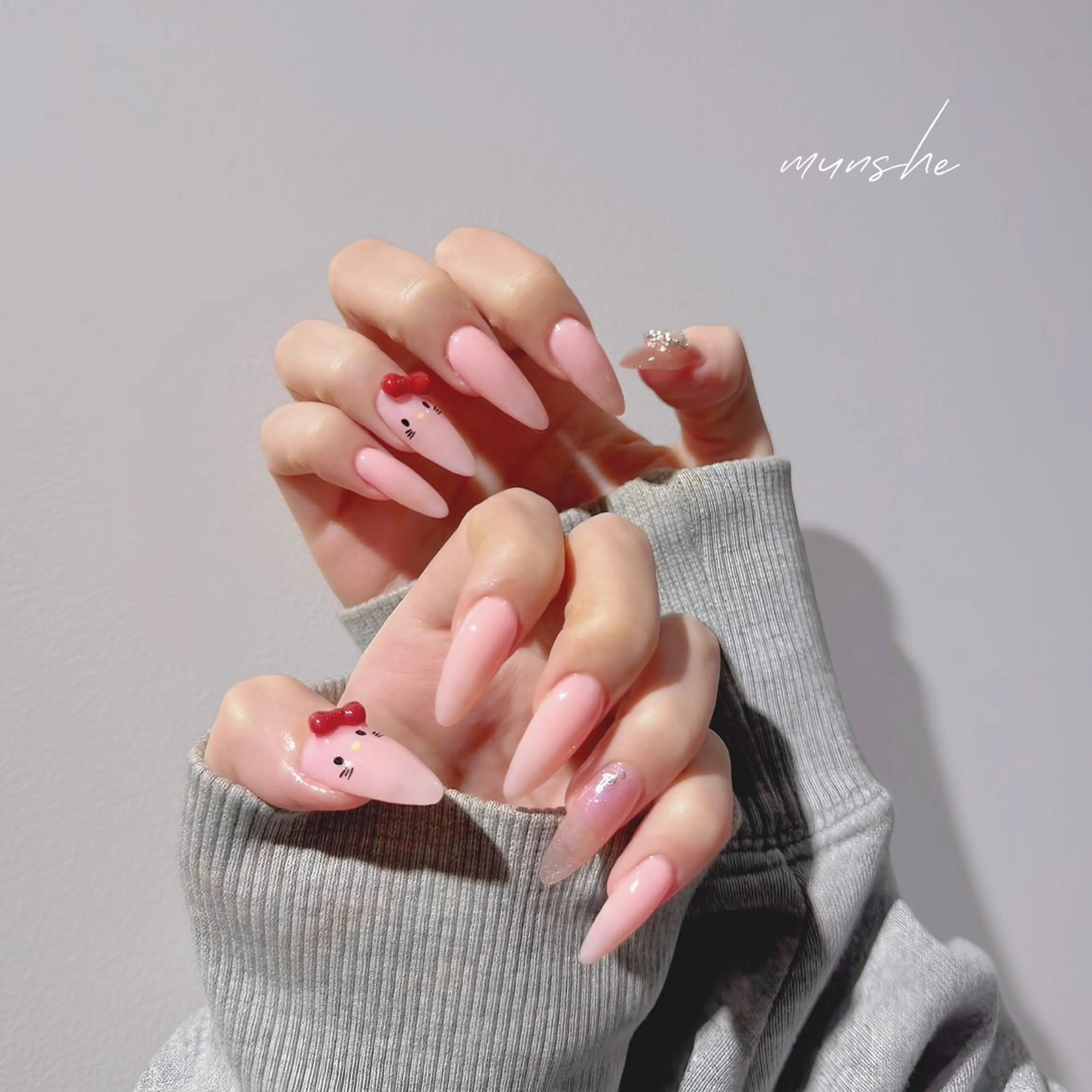 ネイル オーロラネイル チークネイル 長さ出し フラッシュネイル グラデーション Munshe nailsalonのネイルデザイン
