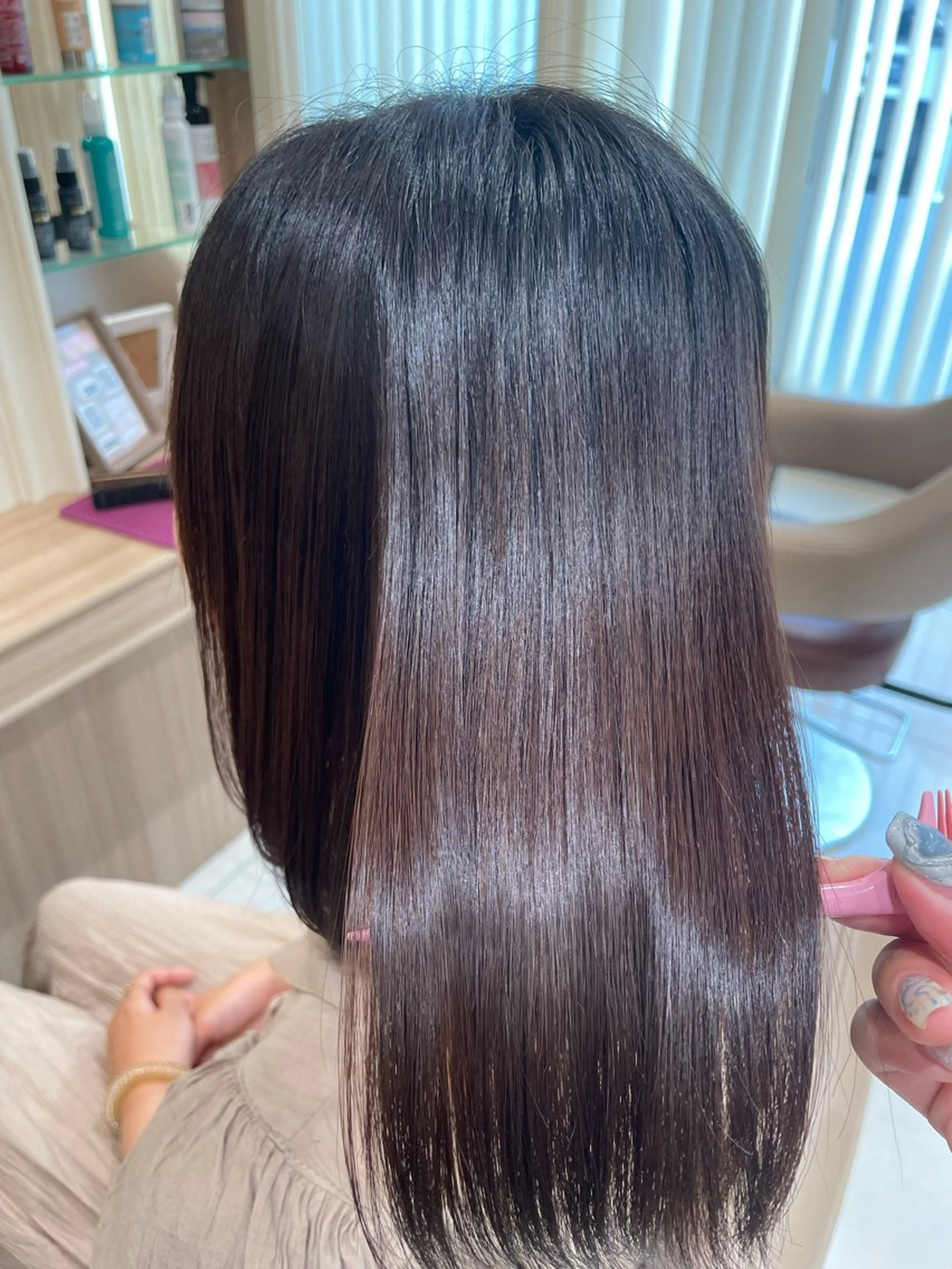 ミディアム パーマ ヘアアレンジ カット 縮毛矯正 トリートメント 韓国ヘアメイク🎀/ 縮毛矯正✨山本媛香のヘアスタイル