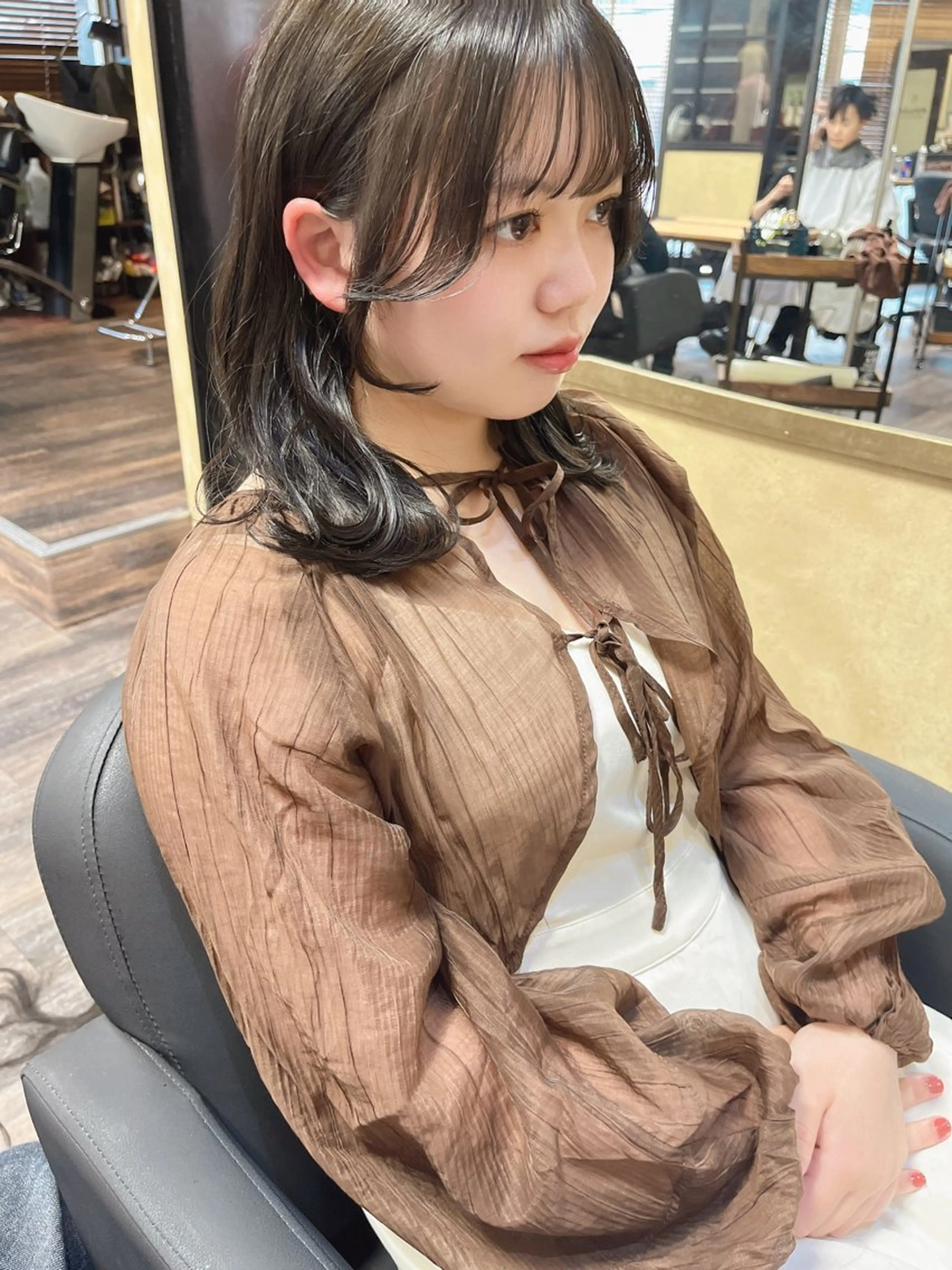 ミディアム カラー ヘアアレンジ カット ヘアカラー トリートメント 🤍清楚系 韓国レイヤー🤍拓朗のヘアスタイル