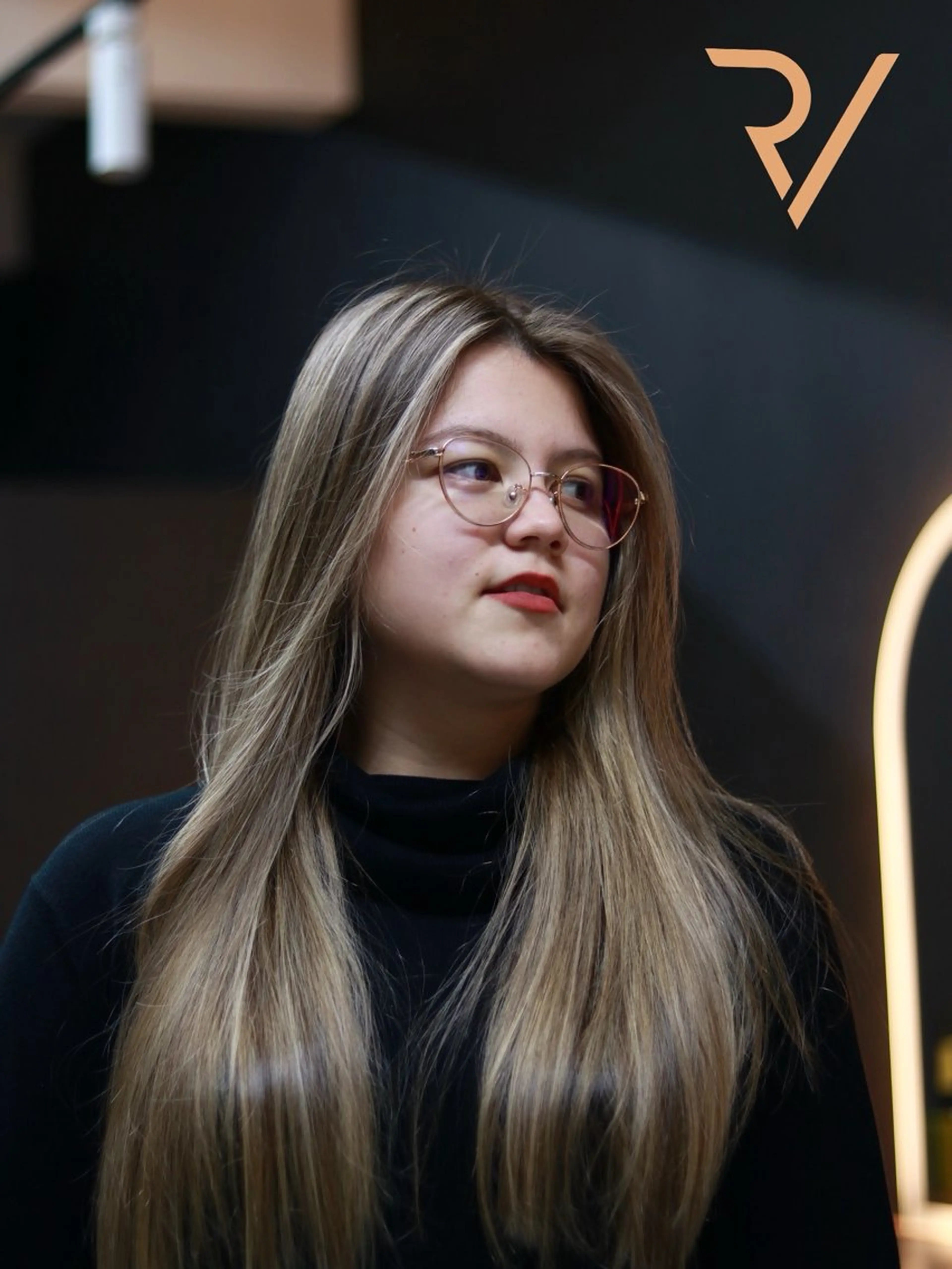 ヘアカラー ロドリゲス ビレルのヘアスタイル