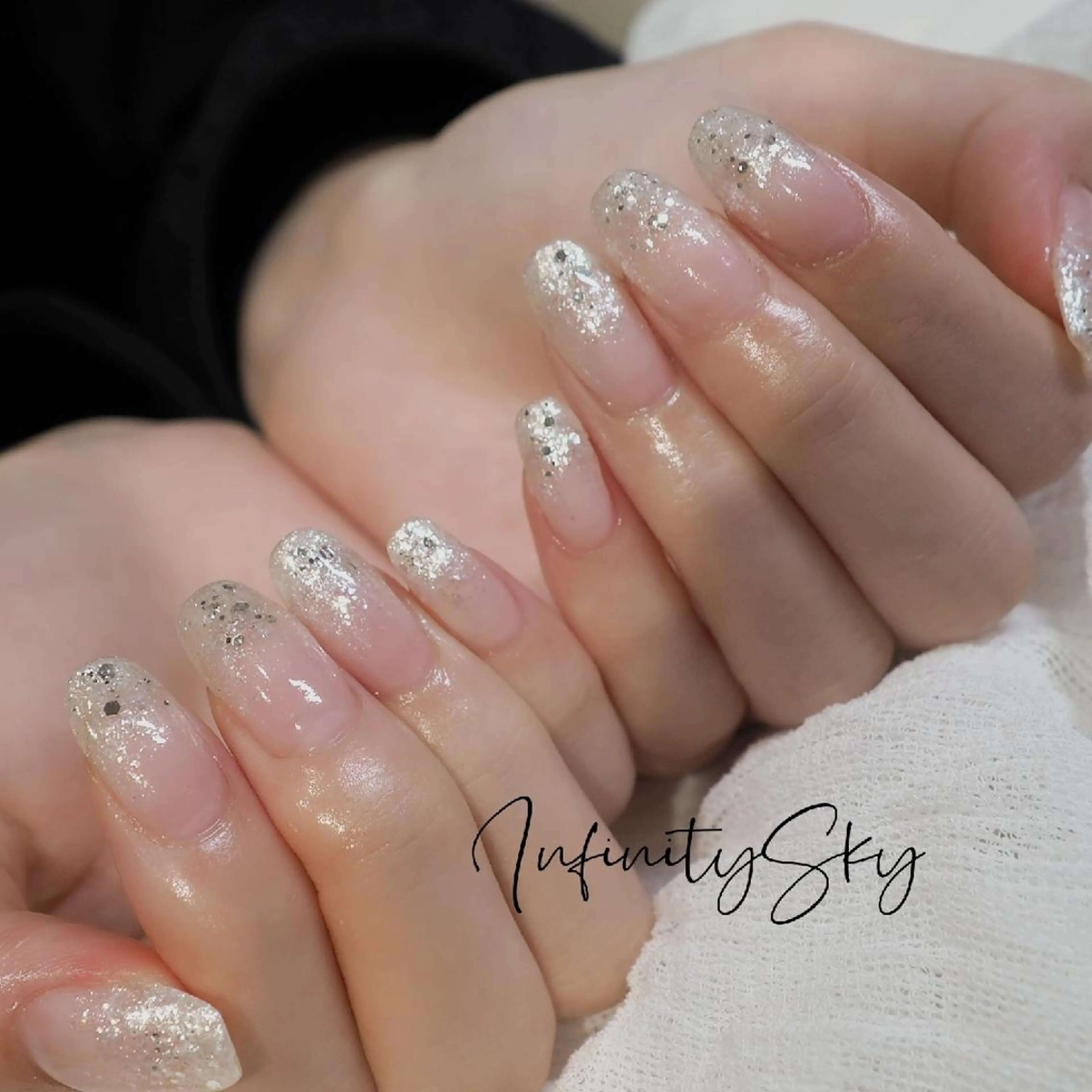ネイル キラキラネイル ラメ(グリッター) ラメグラデーション ハンドネイル infinity skyのネイルデザイン