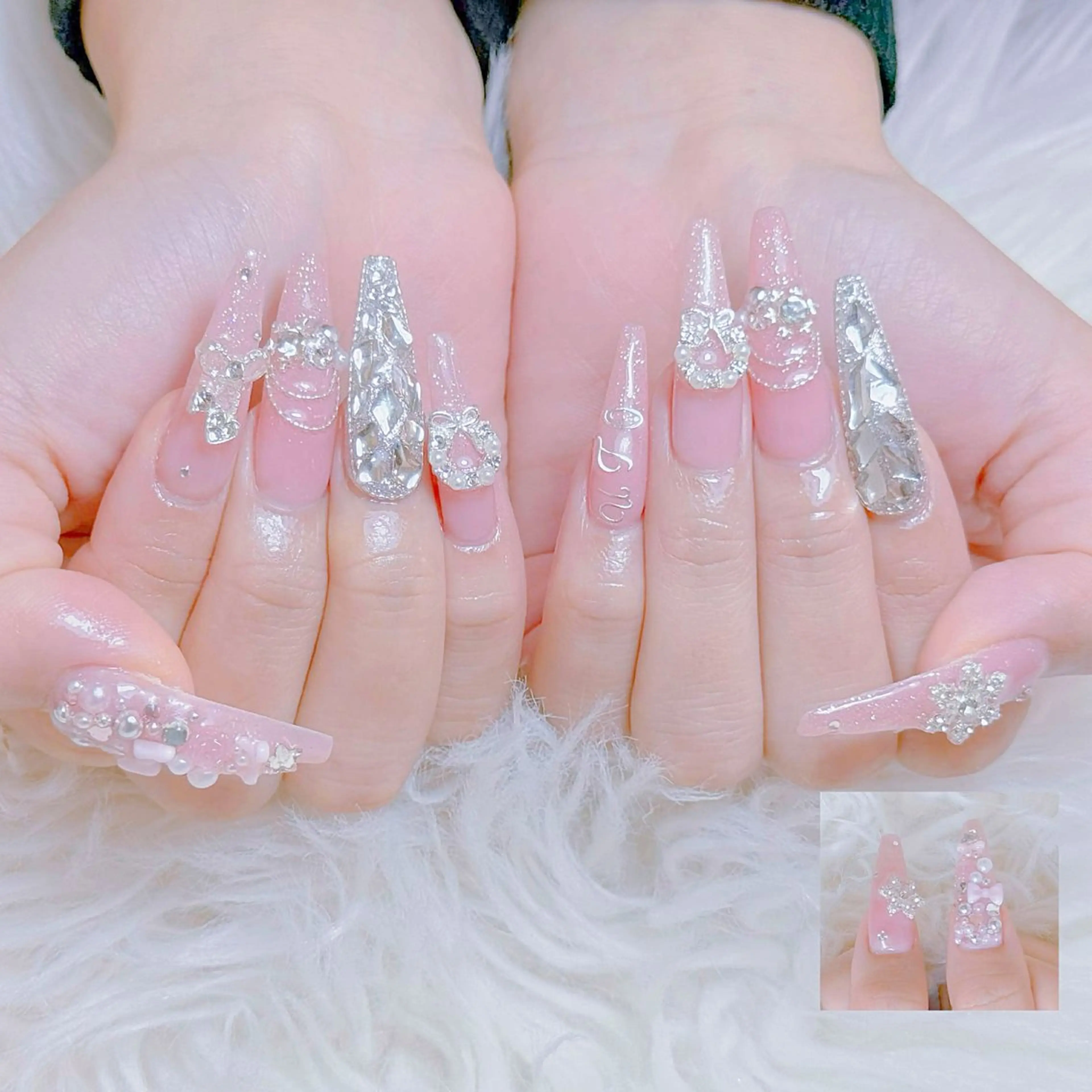 ネイル ANH ゴテゴテネイルサロンのネイルデザイン