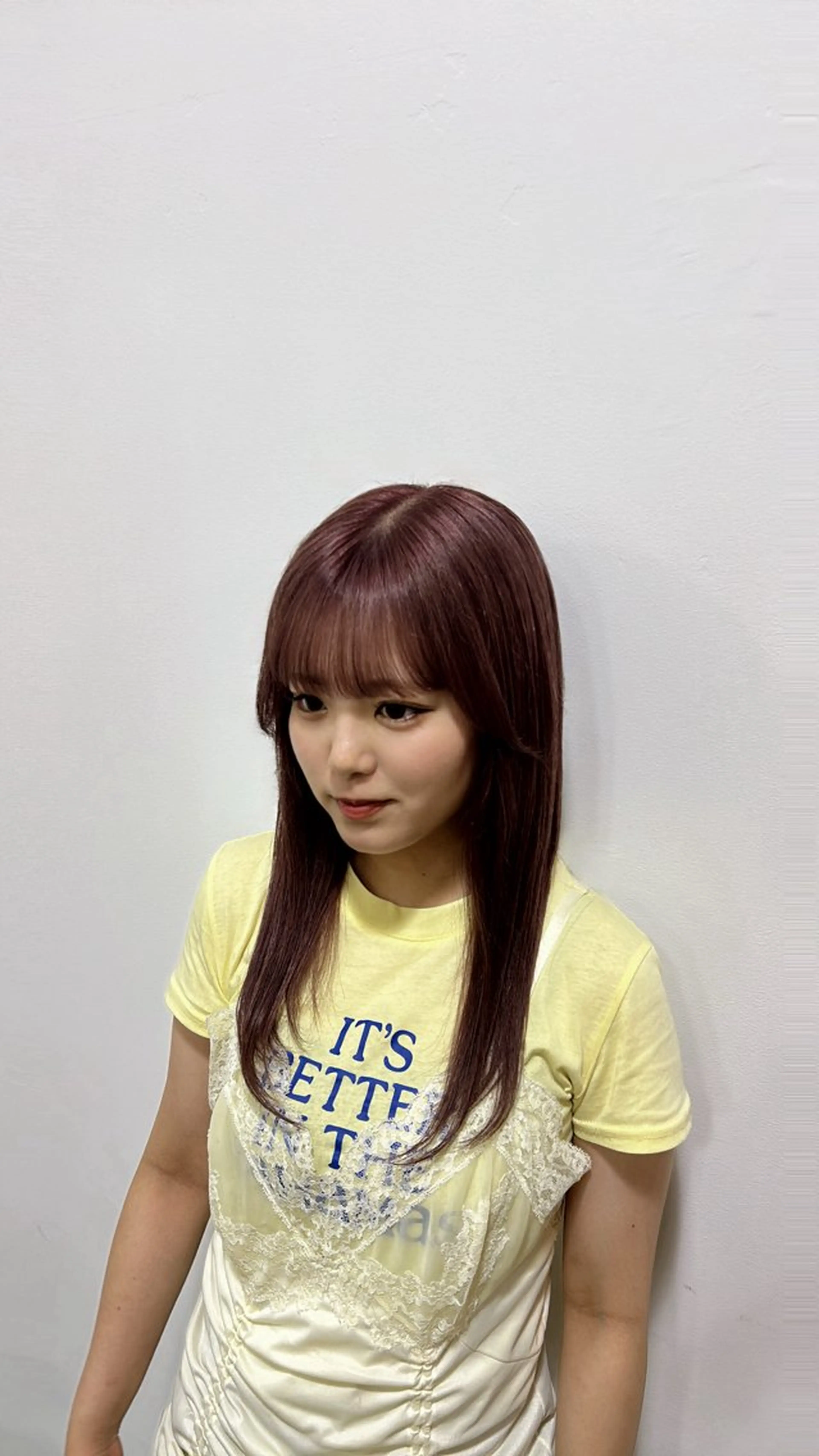 ロング カラー ブリーチ ピンクカラー 松井 詩織のヘアスタイル