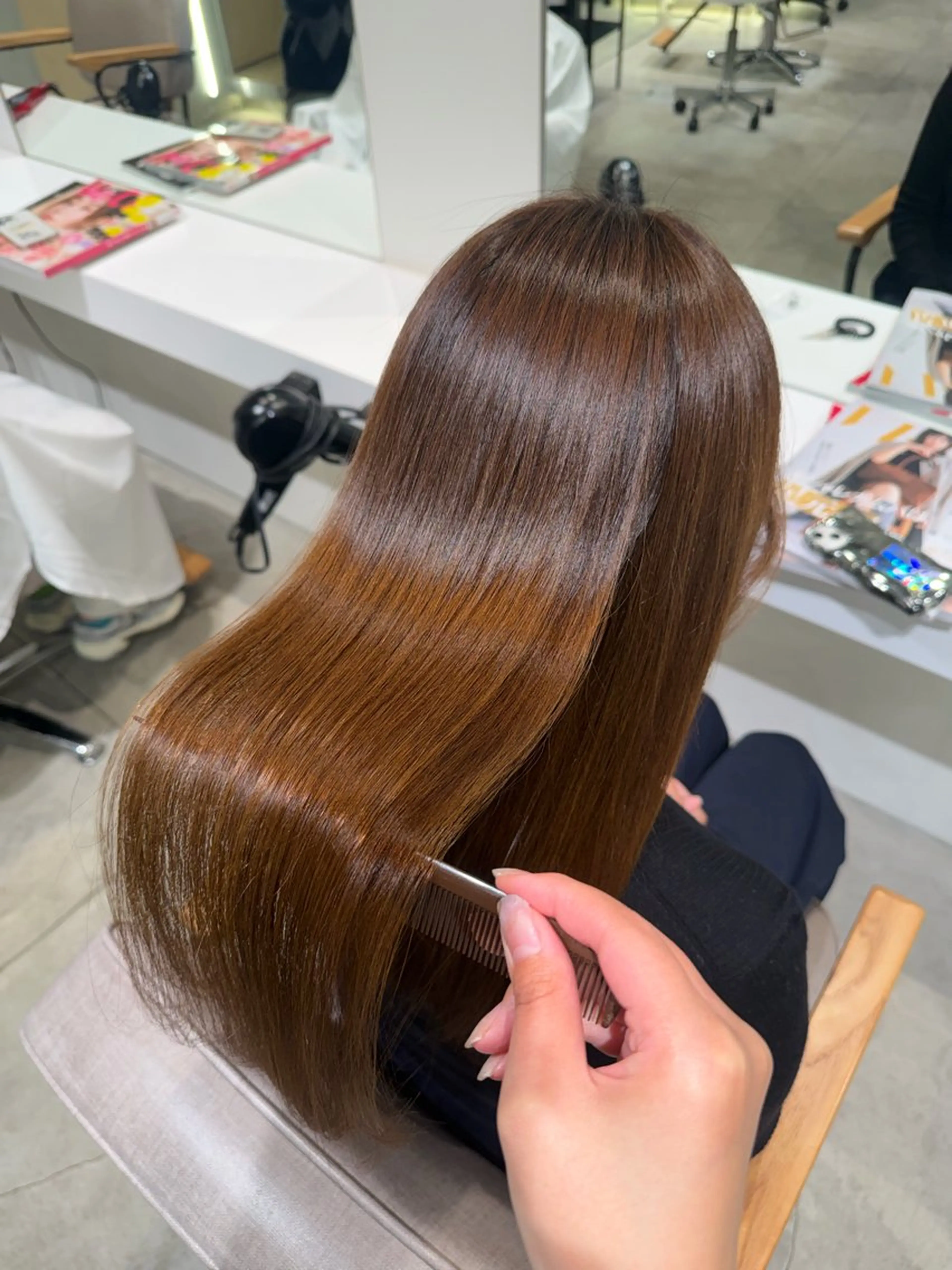 セミロング ヘアカラー FUJIIKANON /パーマモデル募集中のヘアスタイル