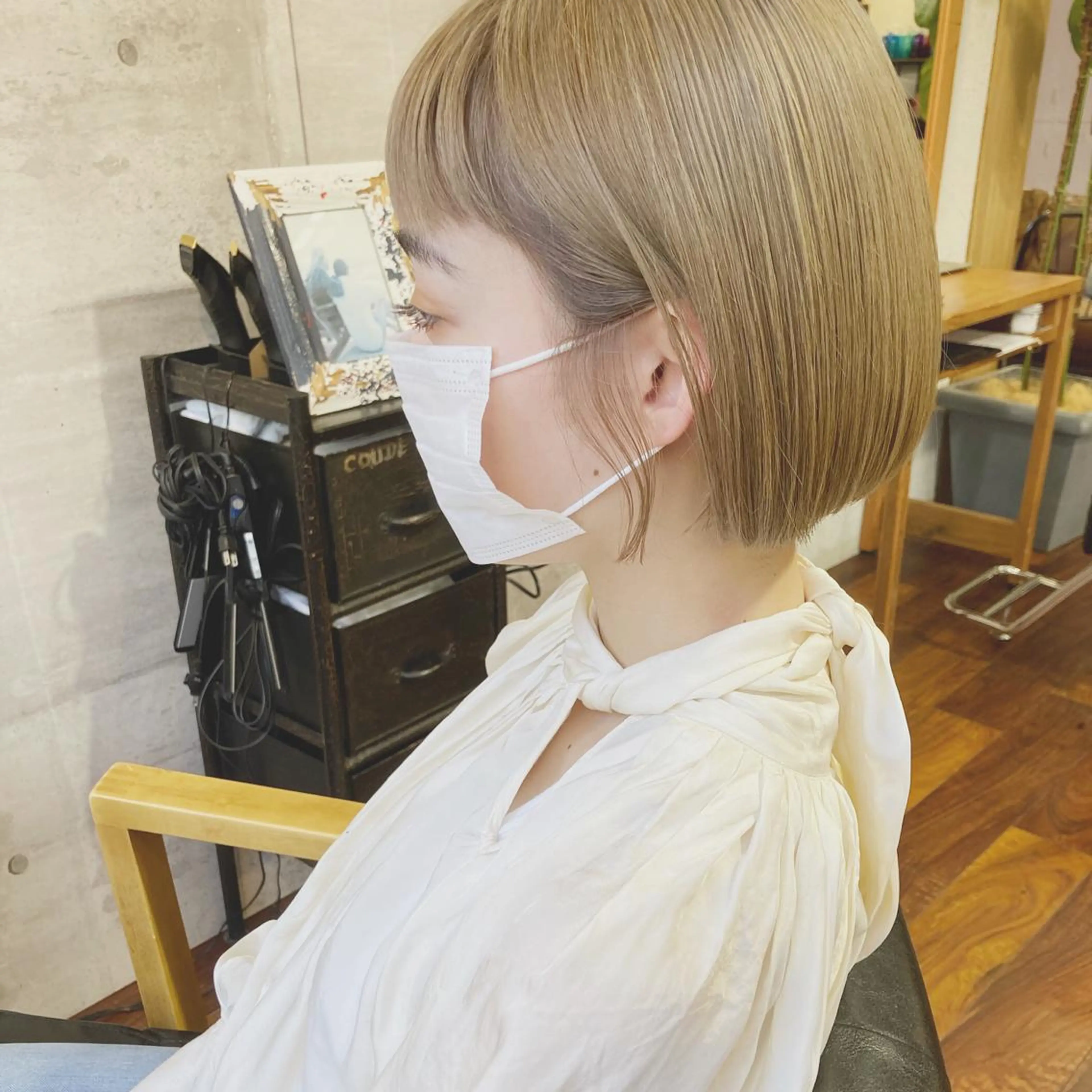 ミディアム カラー ブリーチ ケアブリーチ カット ヘアカラー トリートメント 小木曽智美 /ボブ/ショートのヘアスタイル