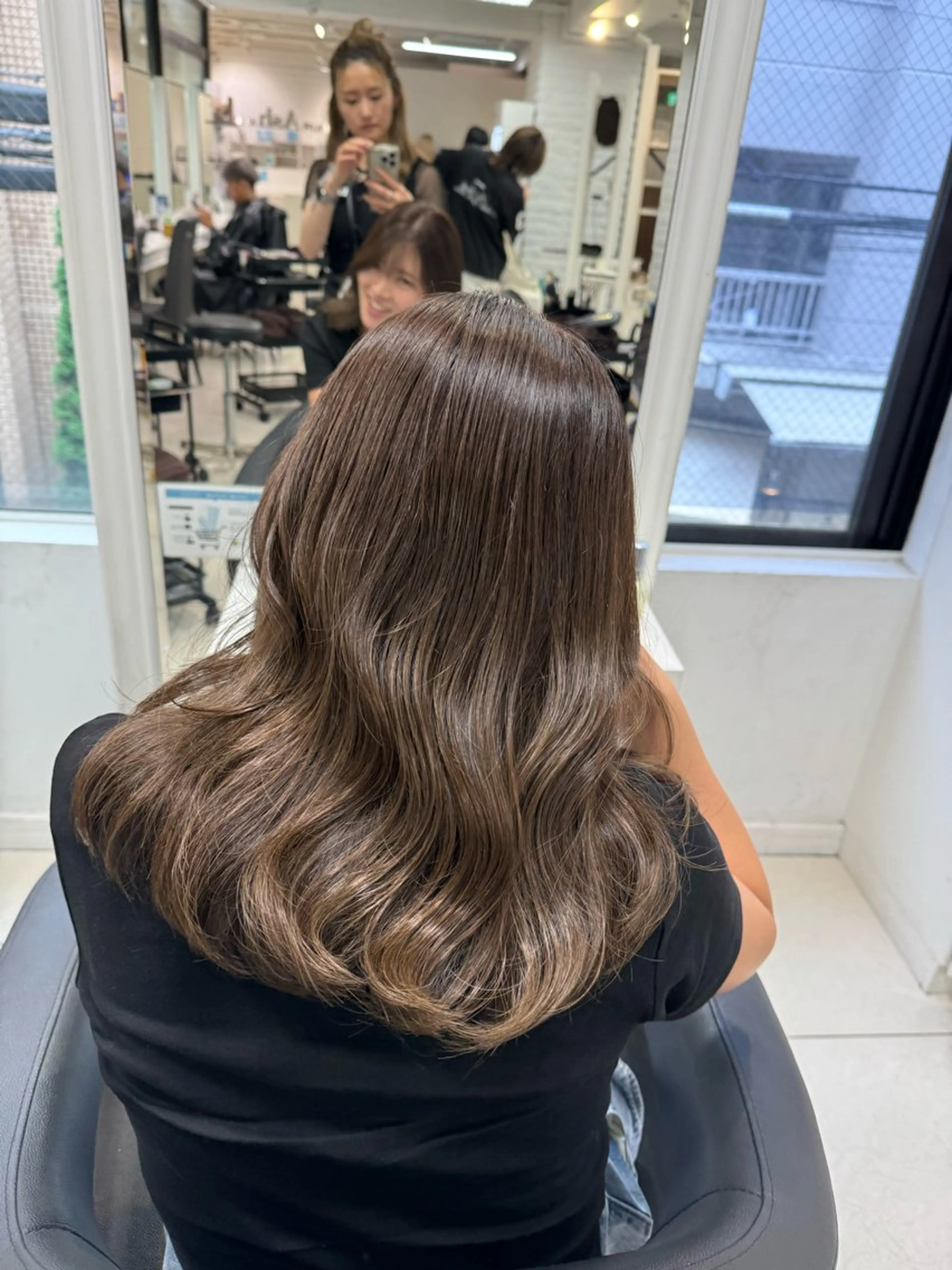 セミロング カラー ベージュカラー 透明感カラー ハイライトカラー イルミナカラー ラテベージュ カット ヘアカラー トリートメント 【髪質改善】 kasumi🌷🌷のヘアスタイル