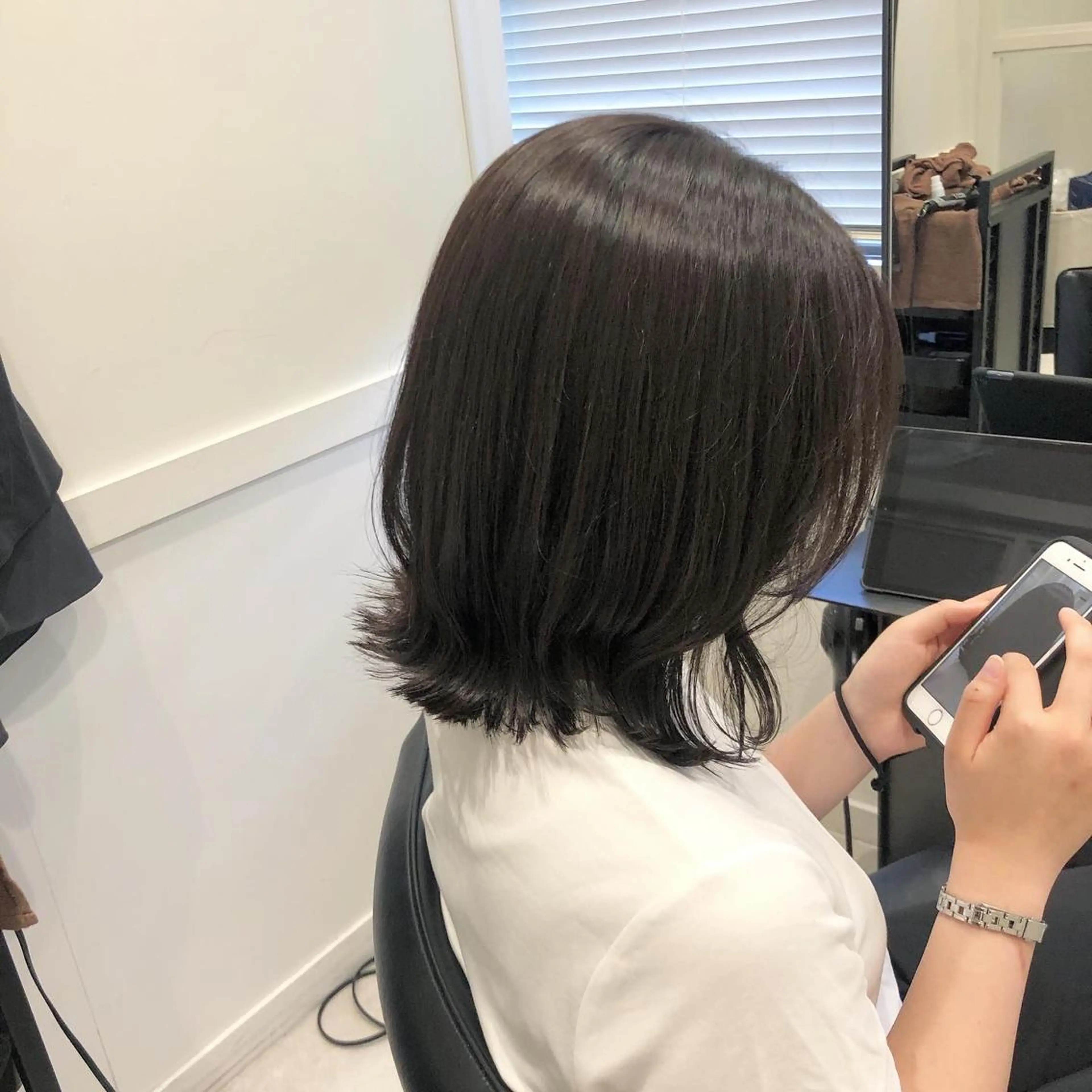 ショート カラー 外ハネヘア 🫧こおりやま なつみ🫧のヘアスタイル