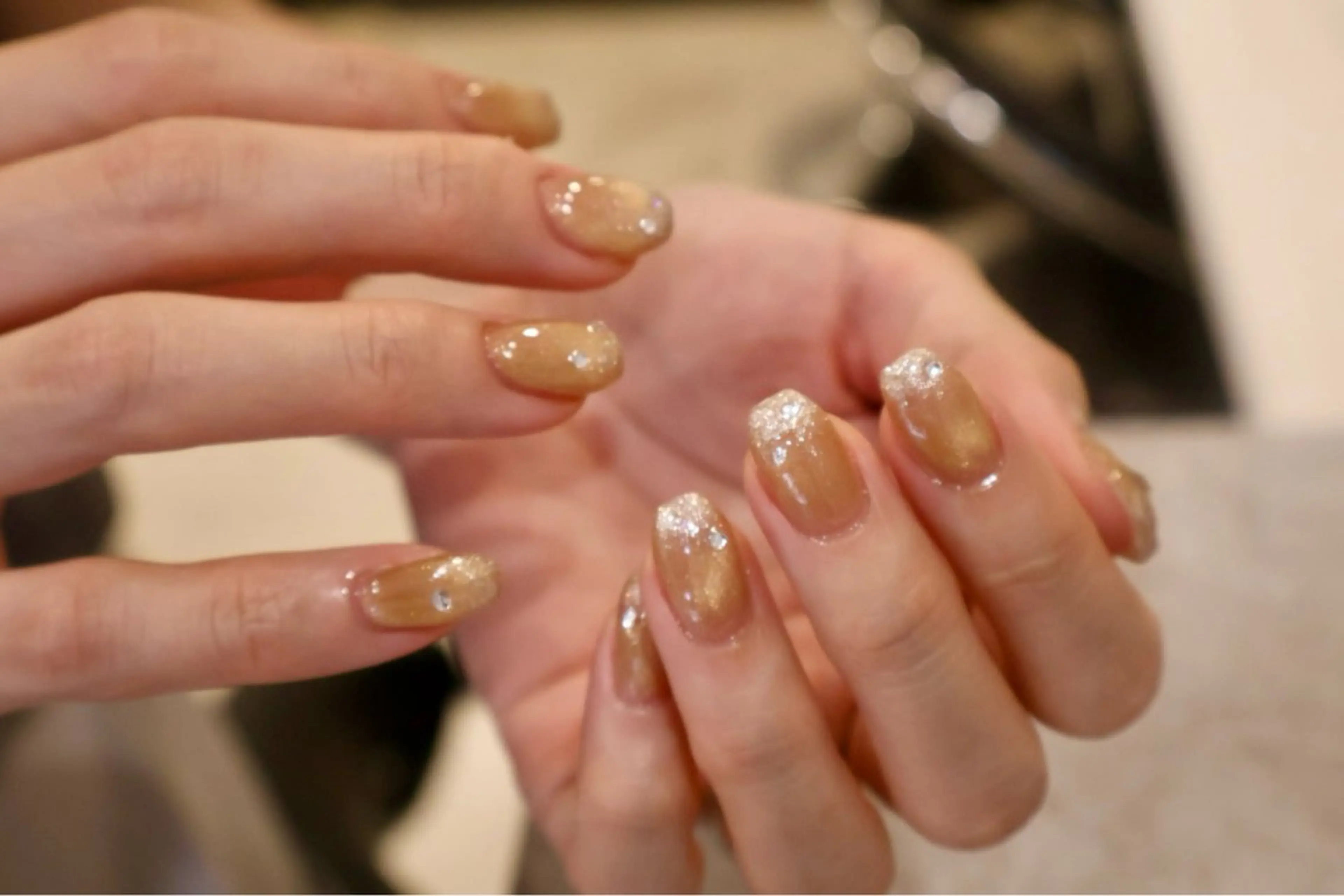 ネイル ハンドネイル 穎 アオリのネイルデザイン