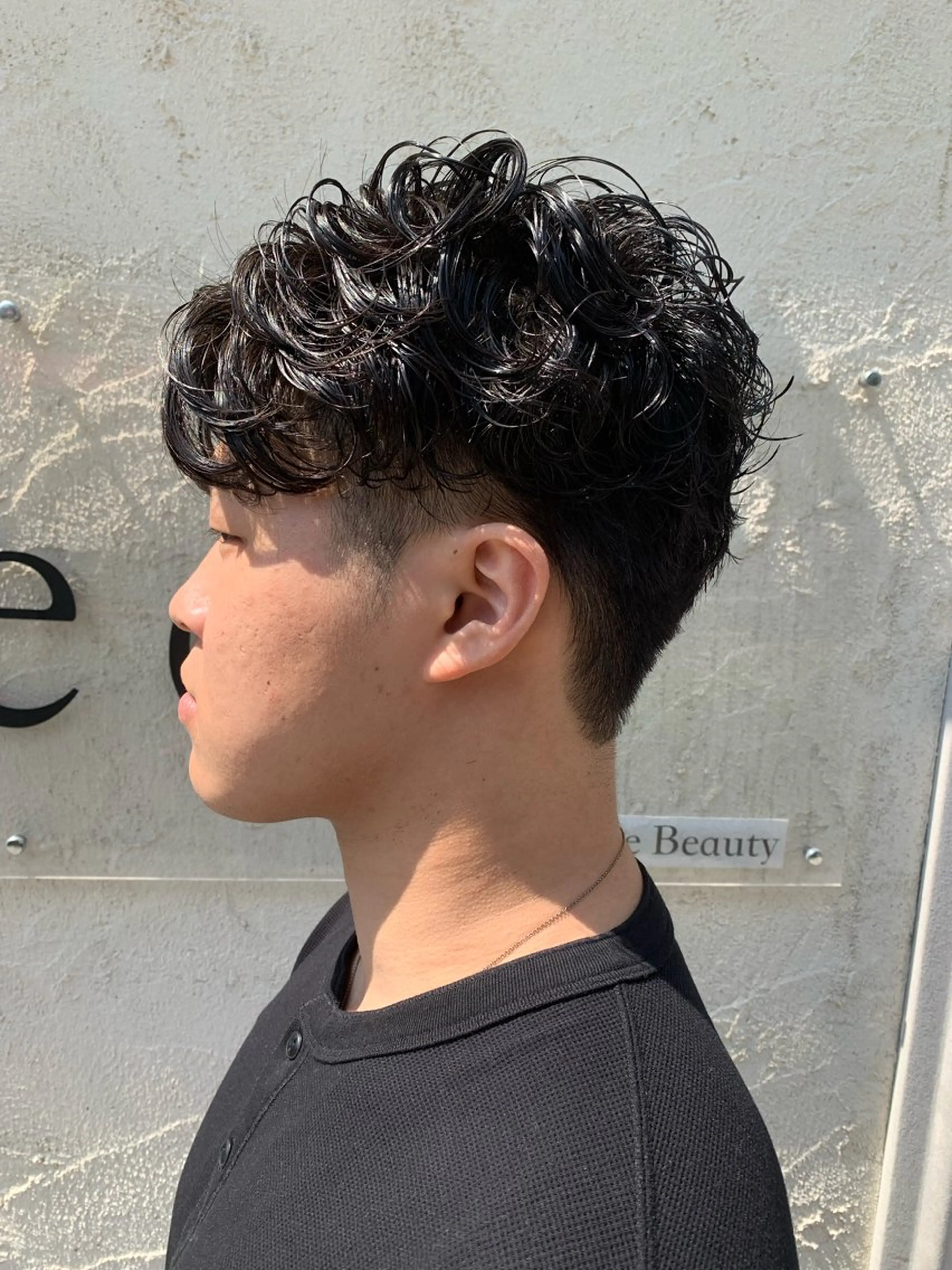 ショート パーマ メンズ フェザーパーマ メンズパーマ 西村 弘輝 パーマ/艶髪カラーのヘアスタイル