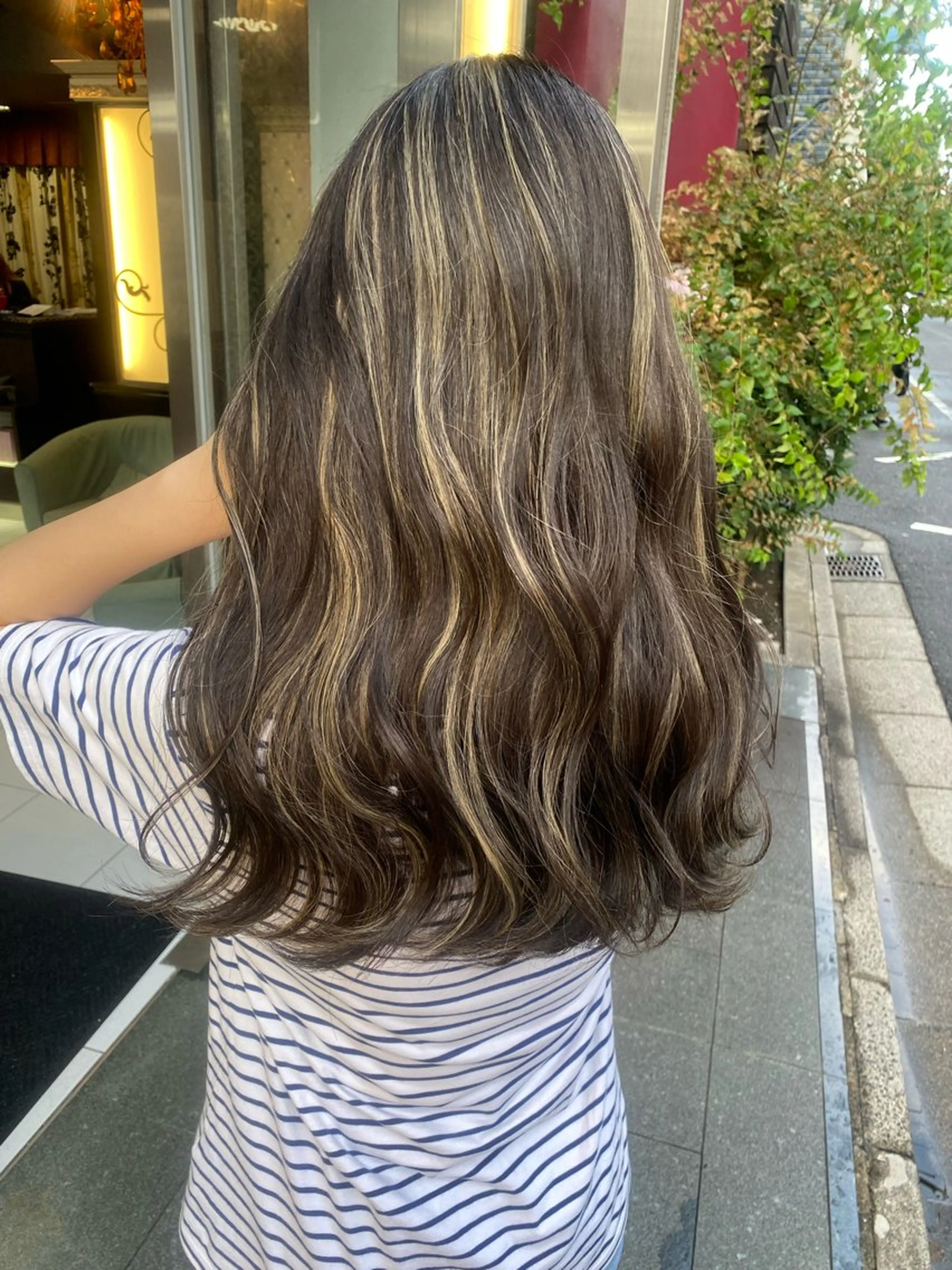 ロング カラー ハイライトカラー ハイライト トップスタイリスト 小澤純一のヘアスタイル