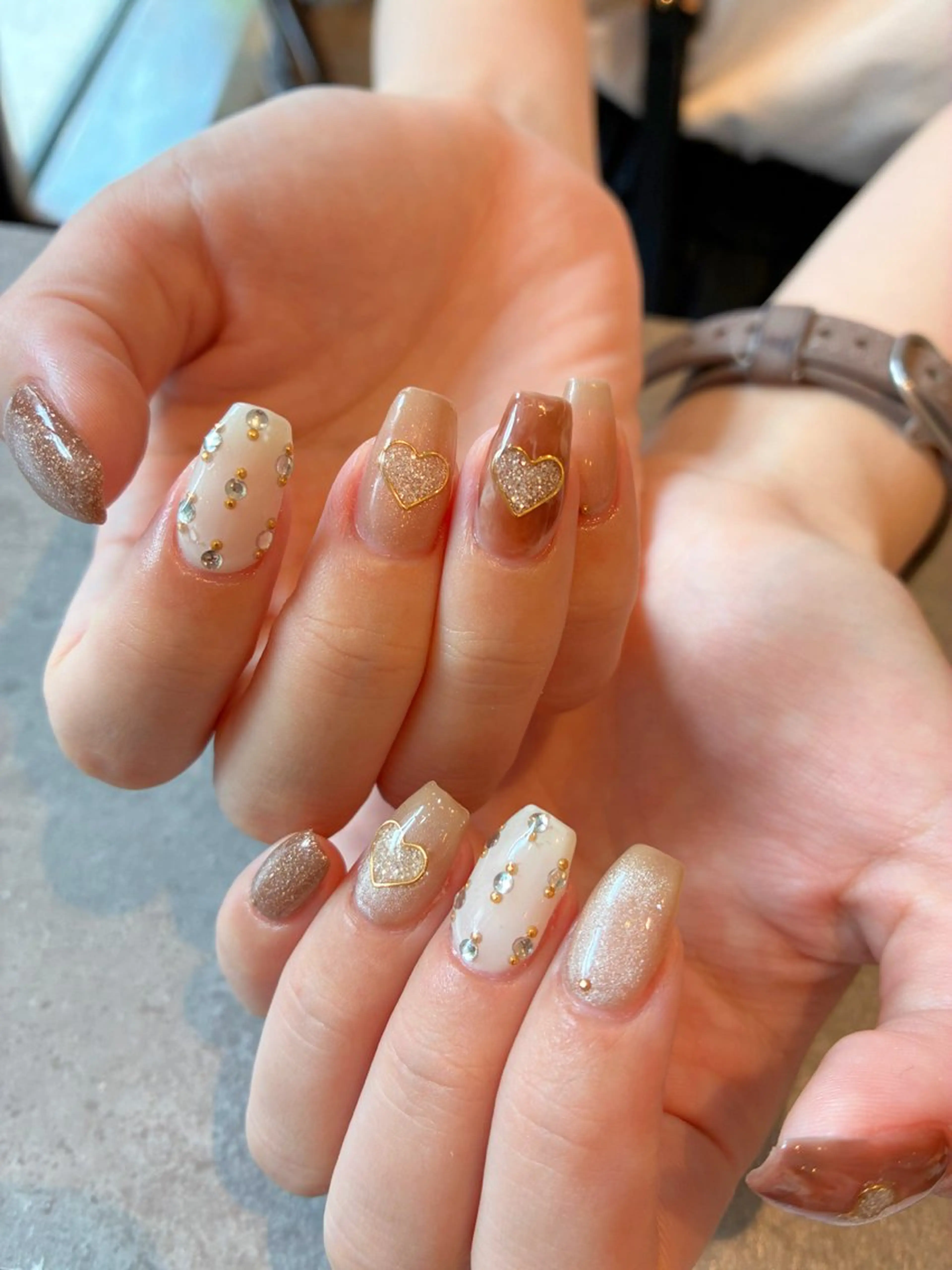 ネイル 持ち込み Nest 岩崎のネイルデザイン