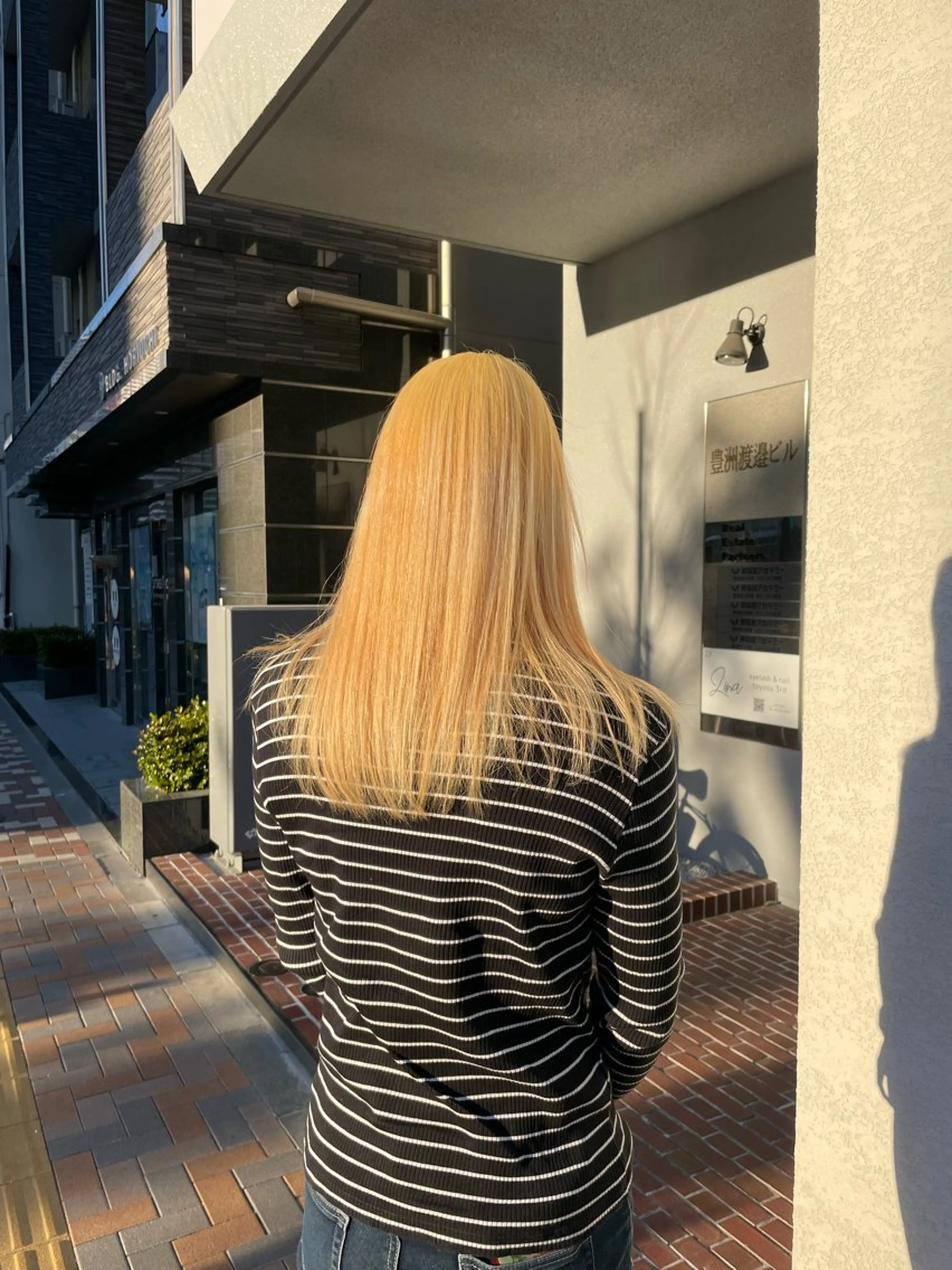 care breach retouch +shampoo blowの写真