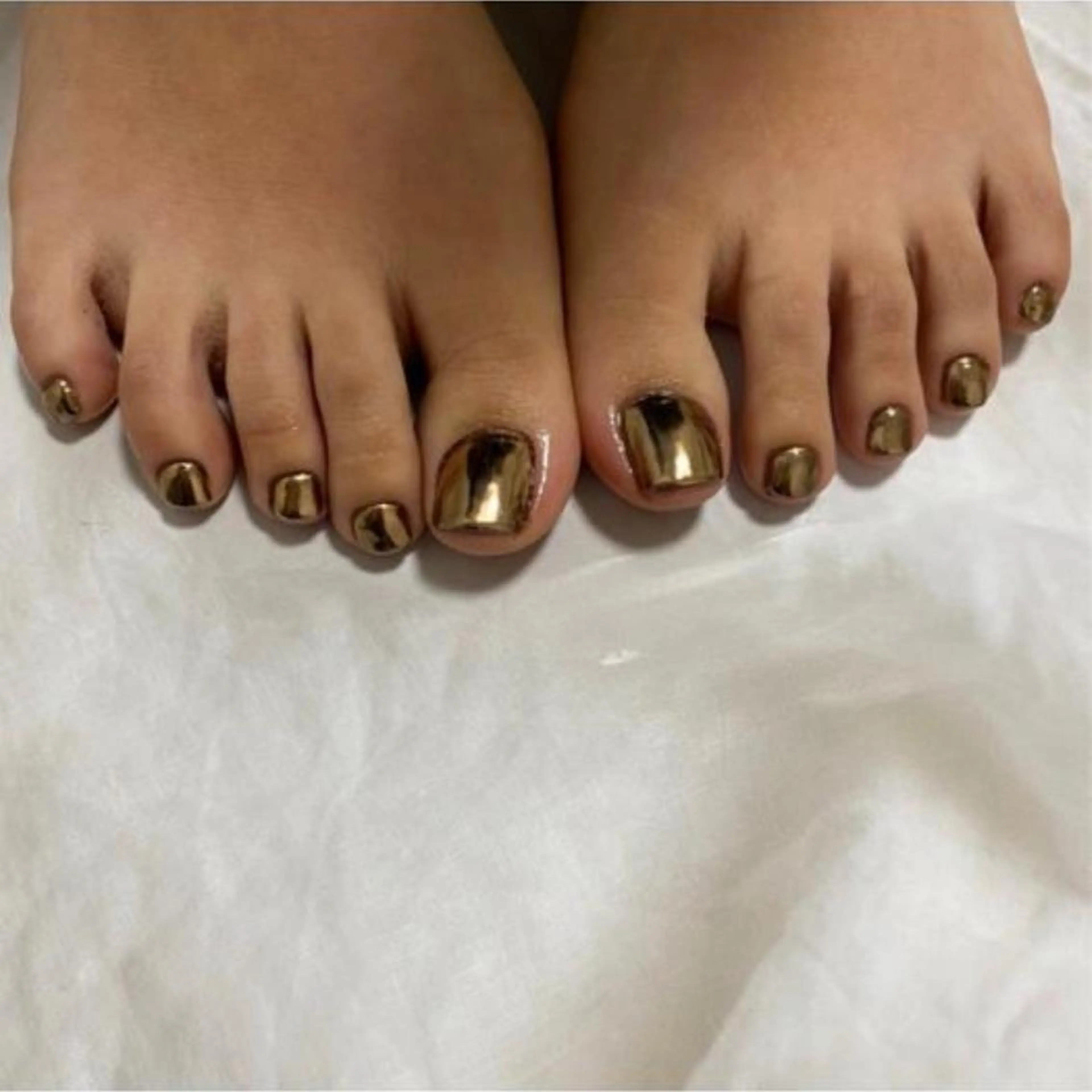 Foot ミラーネイル✴︎オフ代込み⭐︎オーロラ、ユニコーン、パウダー系◎の写真