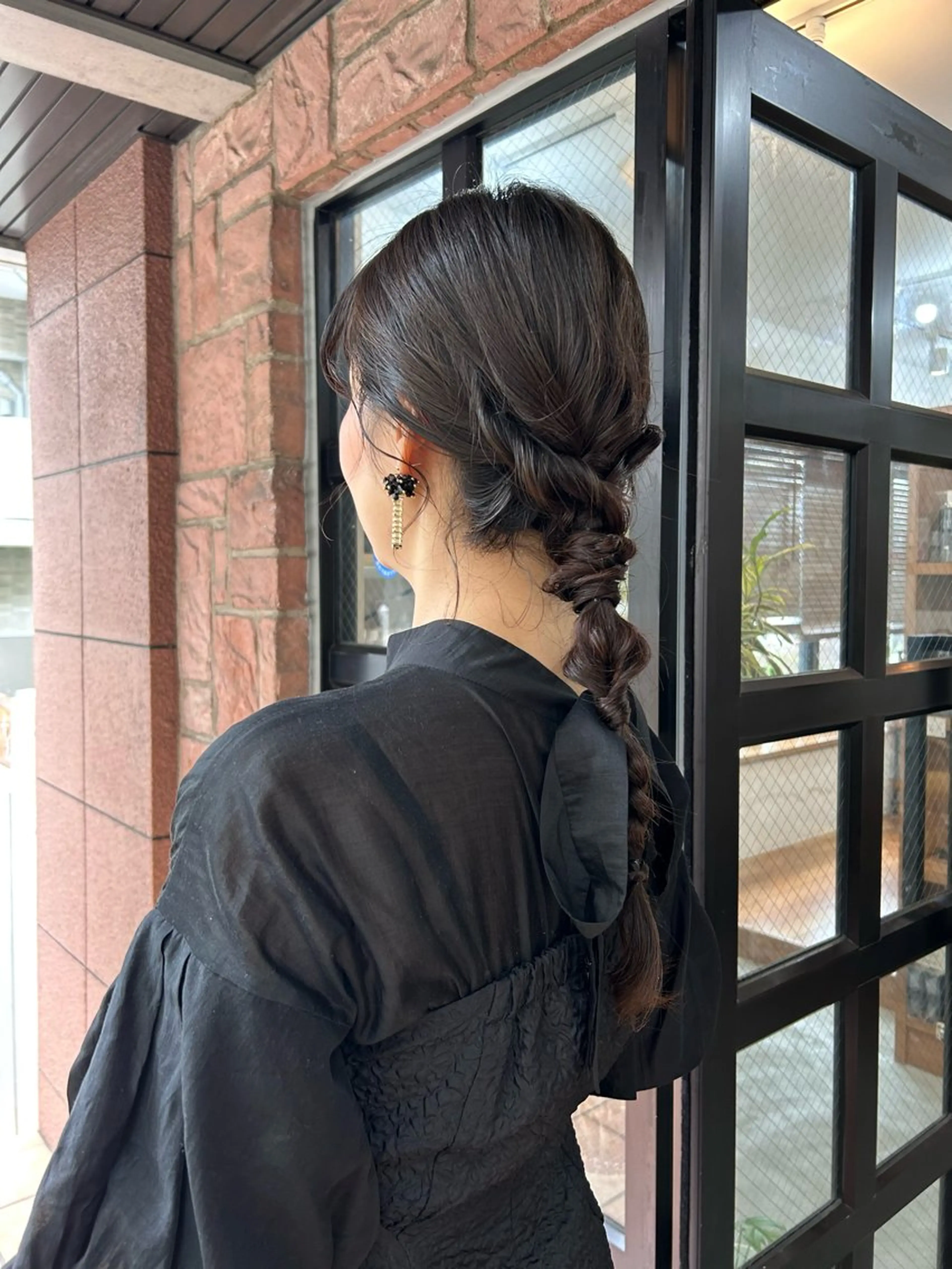 ヘアアレンジ ~洗練ナチュラル~ 🪵 岡田 知佳のヘアスタイル