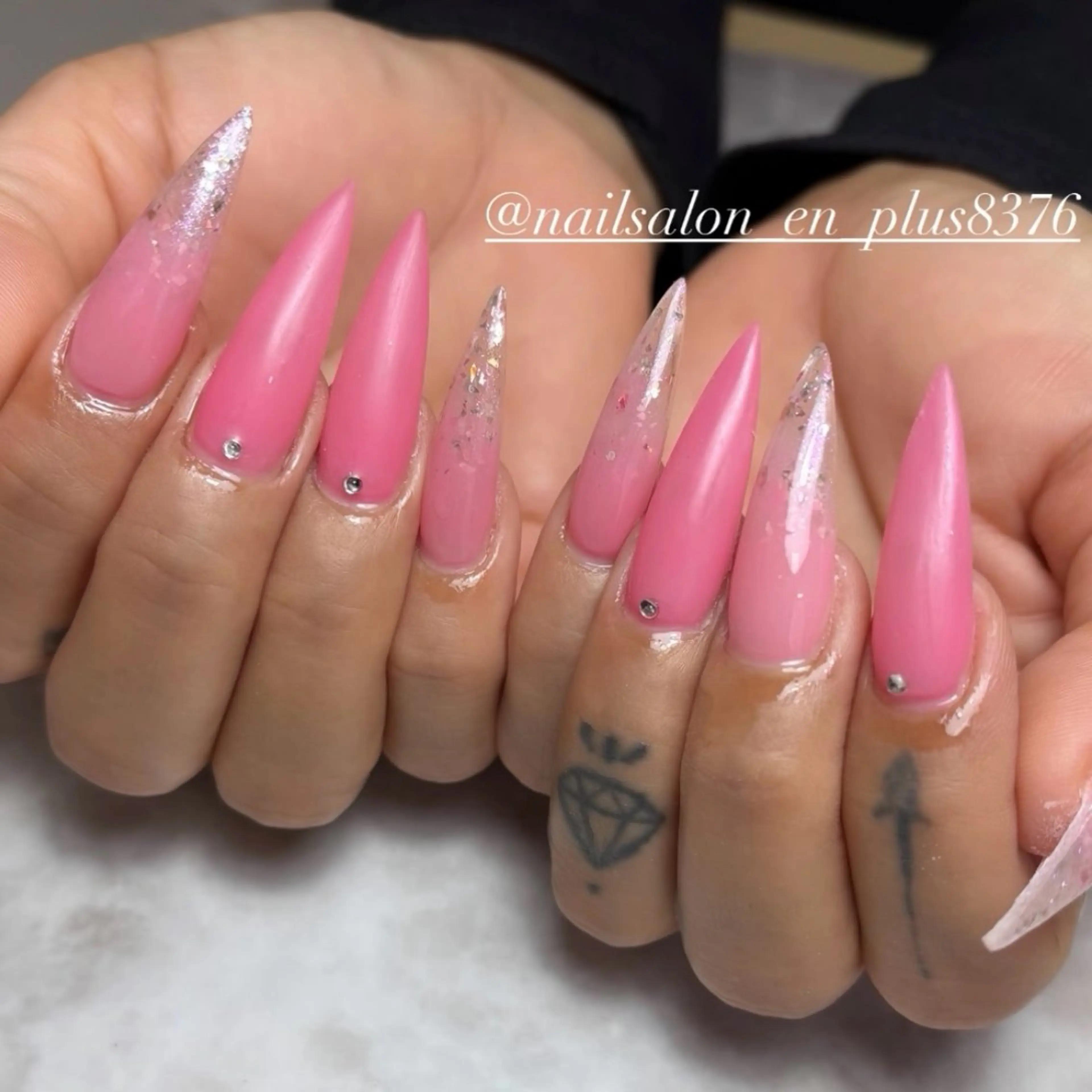 ネイル グラデーション ハンドネイル NAILSALON en+沖縄市美原のネイルデザイン
