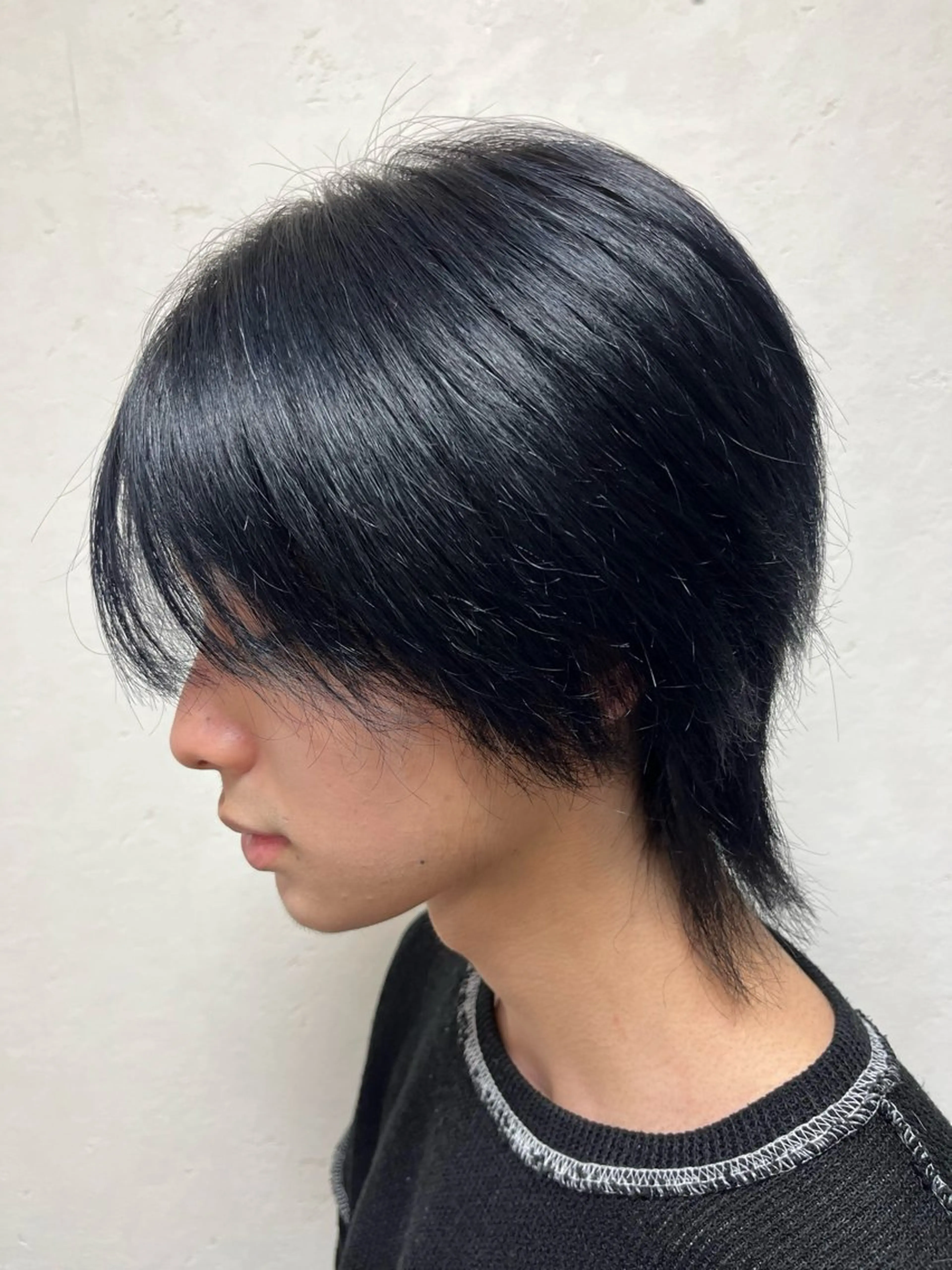 カラー メンズ 切りっぱなしボブ メンズバレイヤージュ メンズブリーチ メンズハイライト メンズハイトーン ほの カラー特化/ ブリーチ/ボブのヘアスタイル