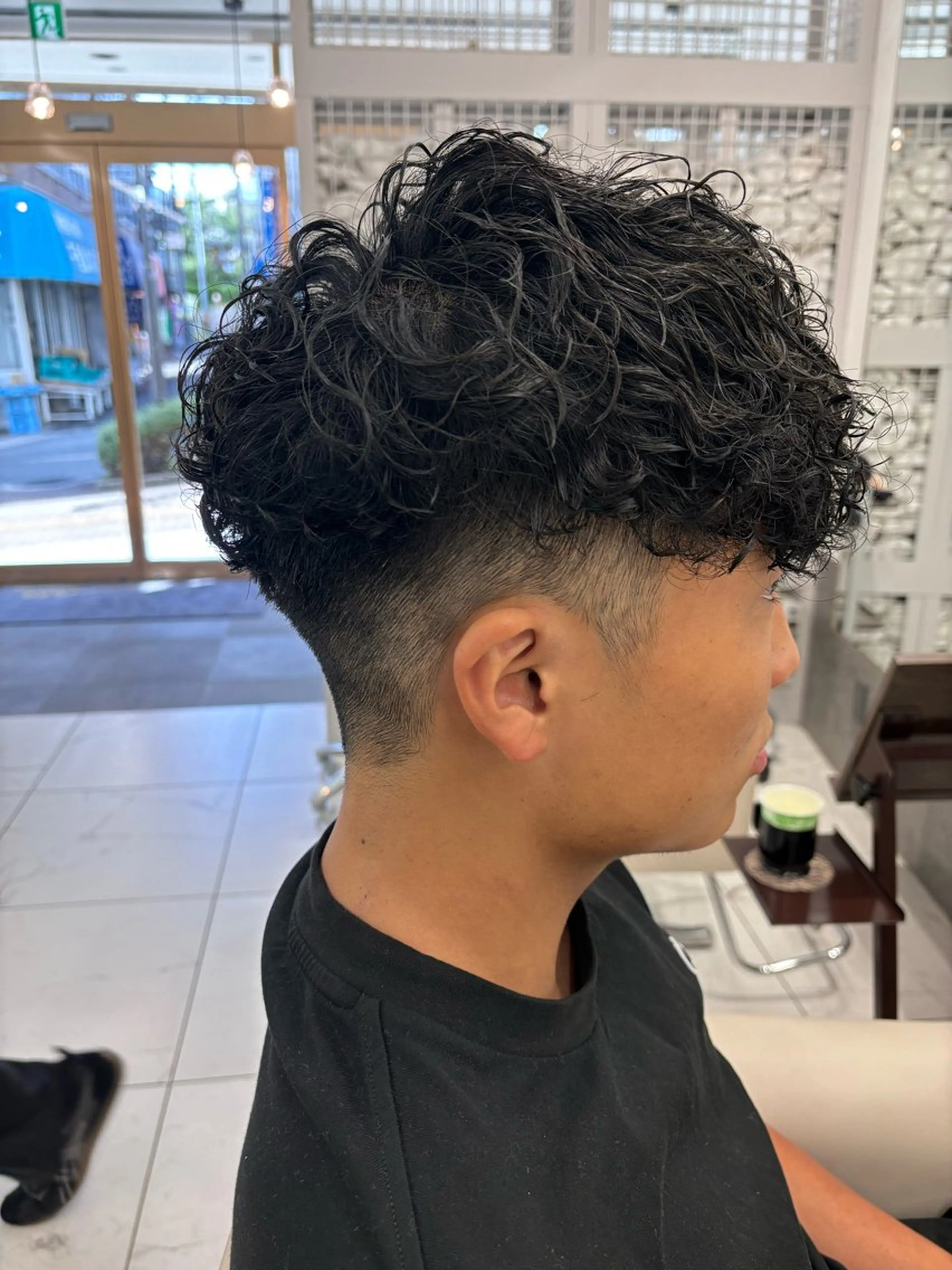 パーマ メンズ 里見 愛梨のヘアスタイル