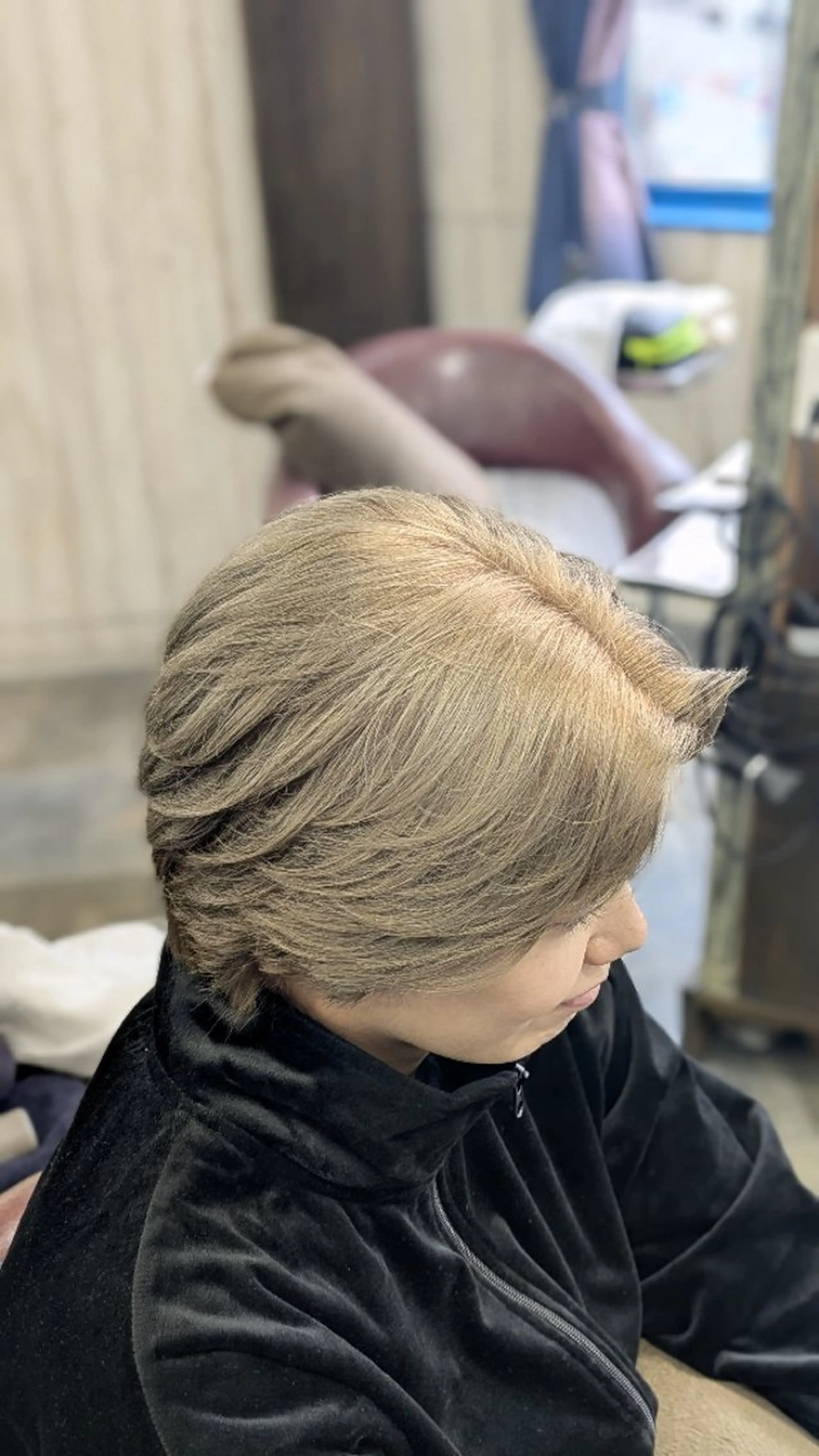 ショート カラー ベージュカラー ダブルカラー カット ヘアカラー トリートメント メンズパーマ/顔周り レイヤーカット/えののヘアスタイル