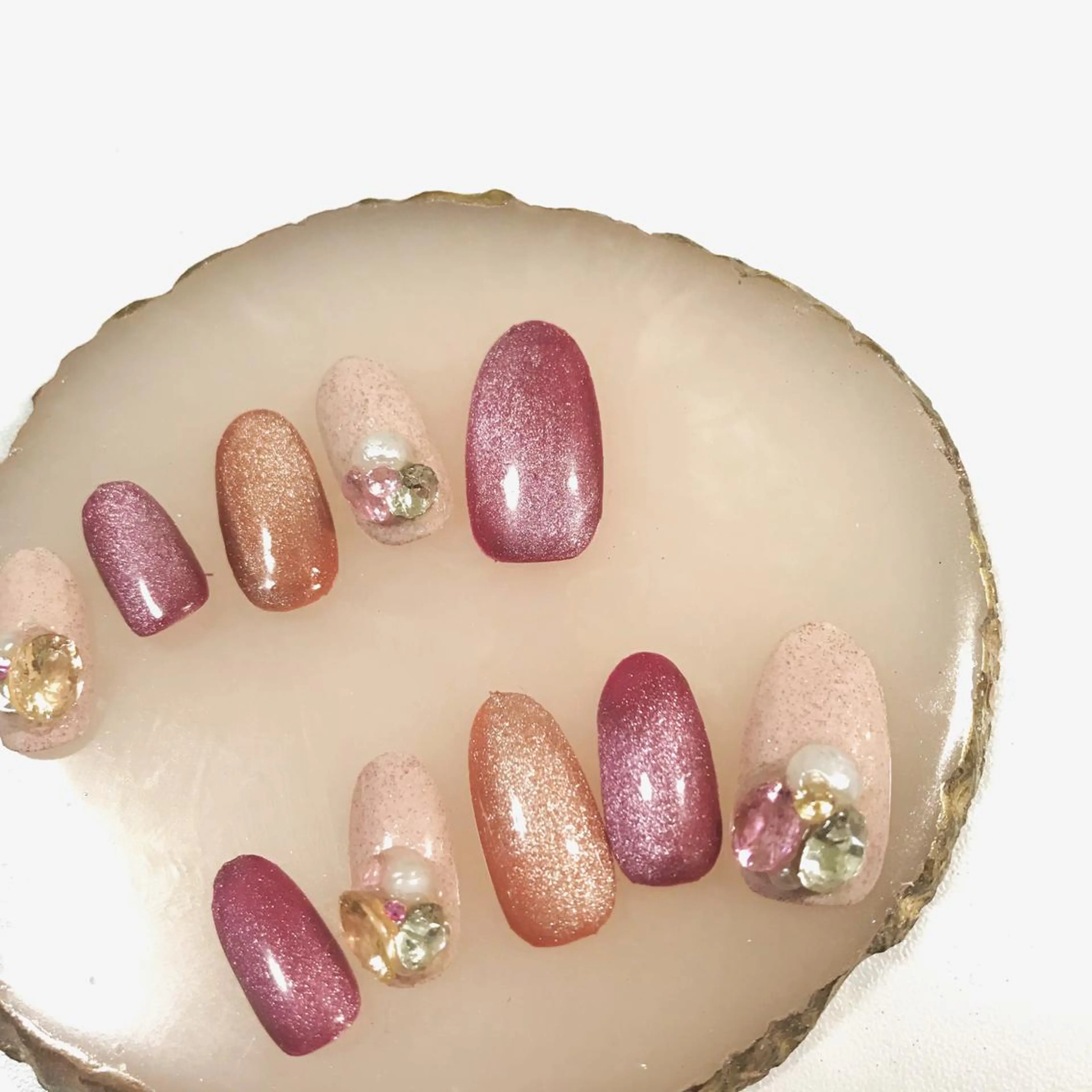 ネイル マグネットネイル BINERVA nail salonのネイルデザイン