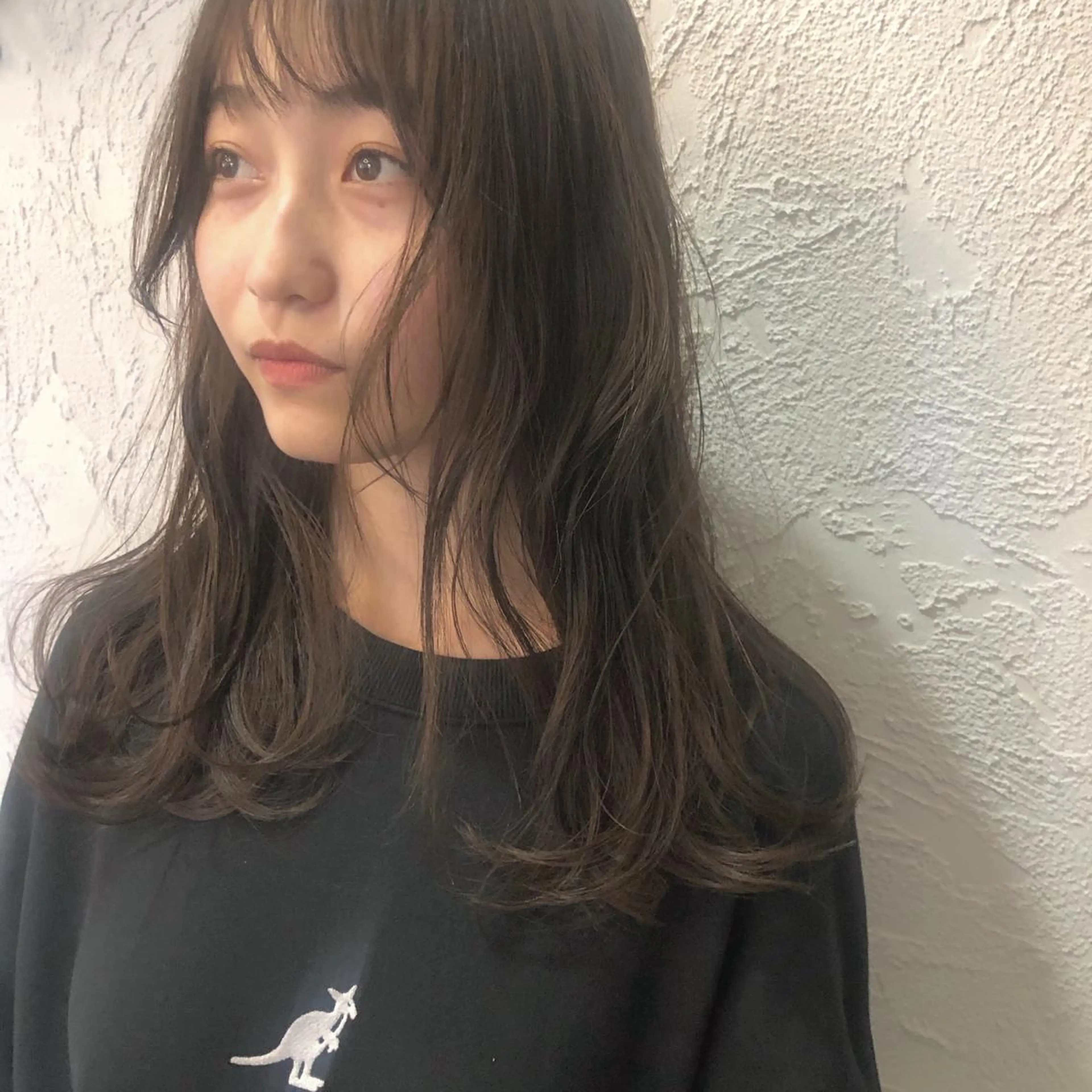 ロング カラー ベージュカラー カット ヘアカラー 江原 彩華のヘアスタイル